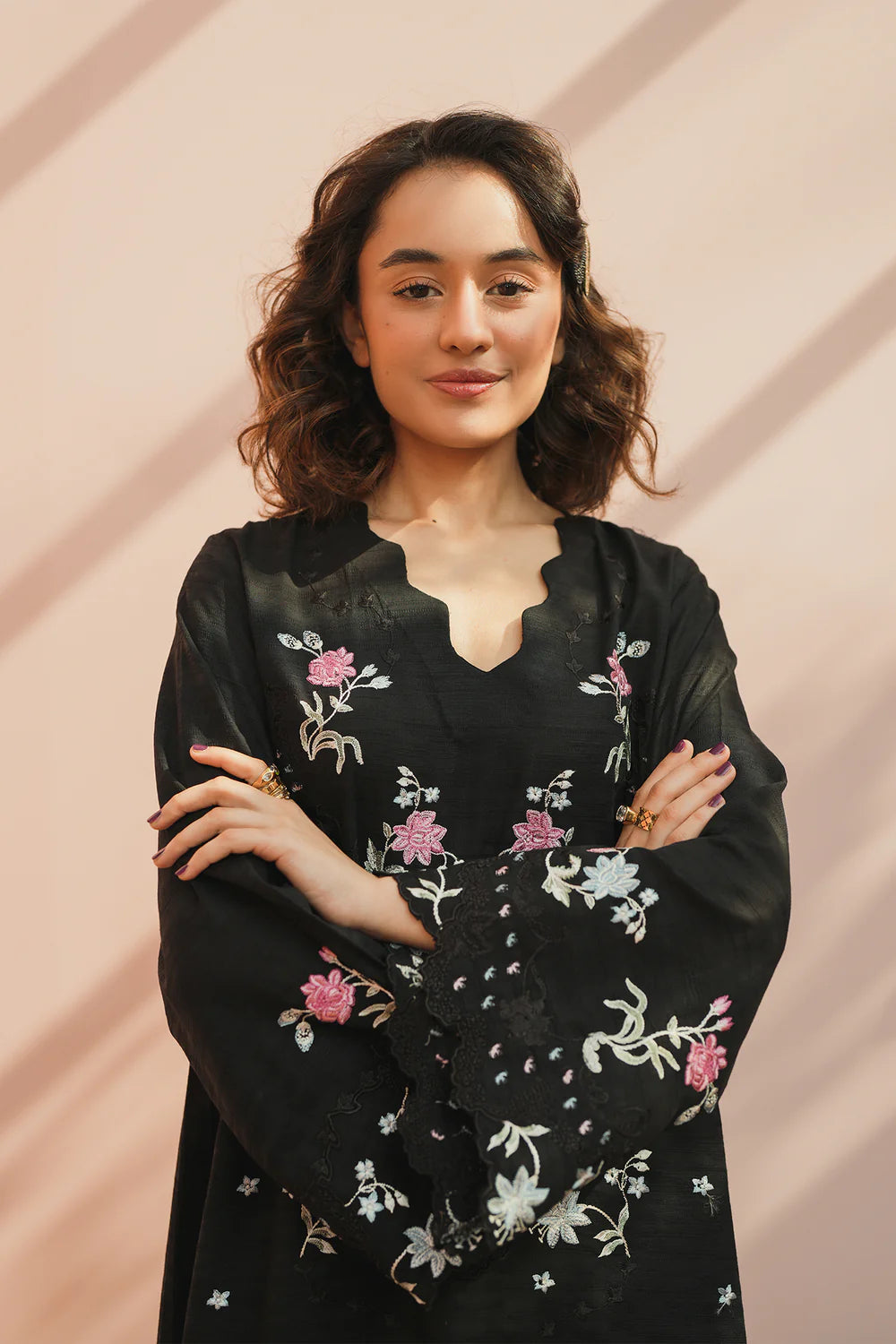 JET-BLACK | E7588/102/902 | Women Casual SS '26 Drop 3 | Ethnc