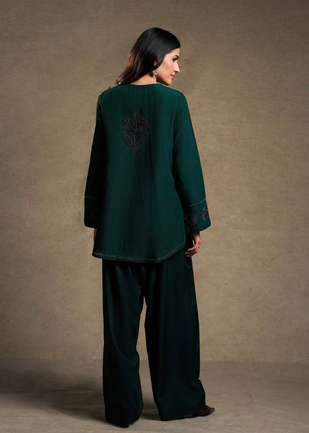 B02-03 | WINTER CLASSICS' 25 | LAJ BY LAJWANTI