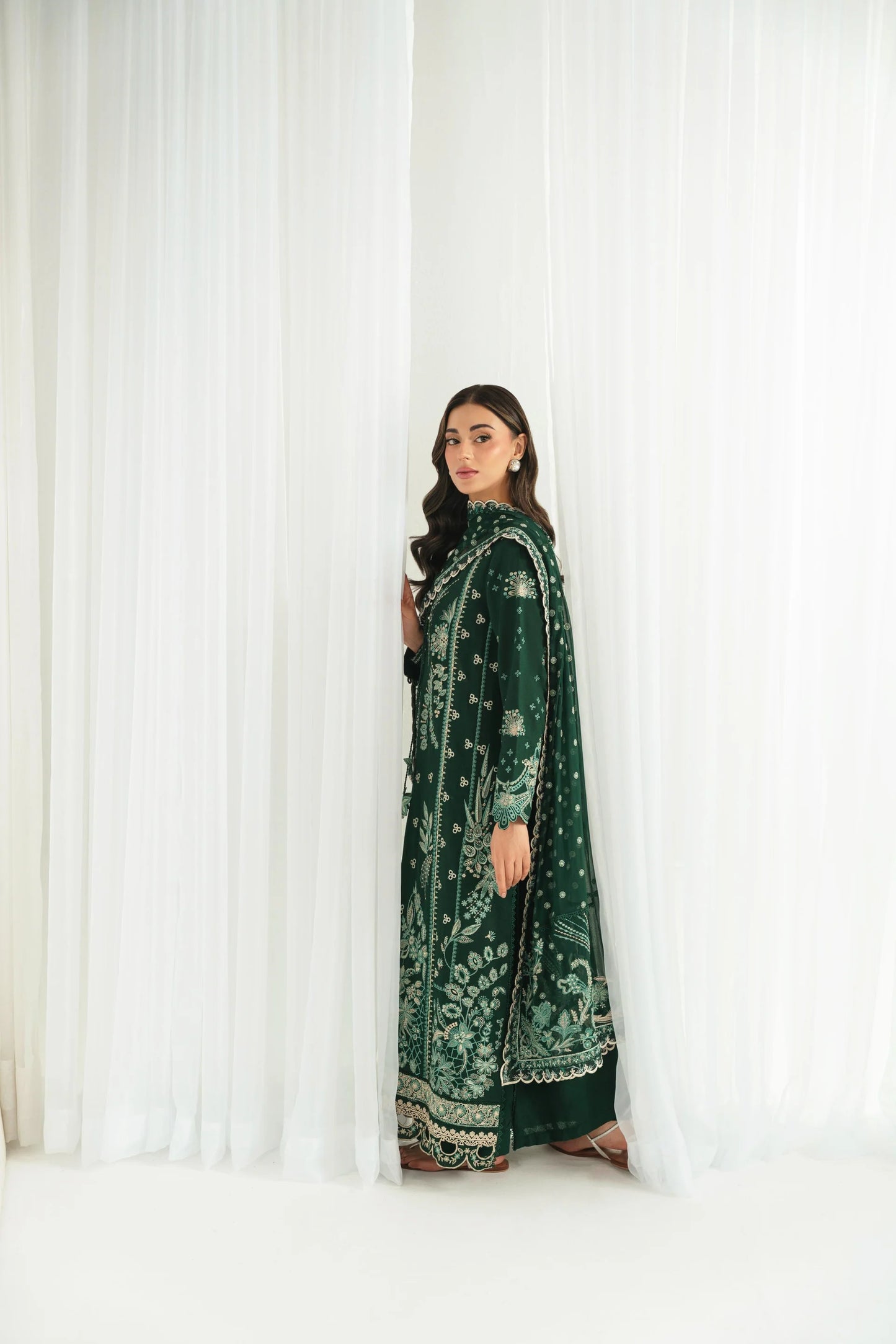 Sylvia | Luxury Karandi '25 | Kaida