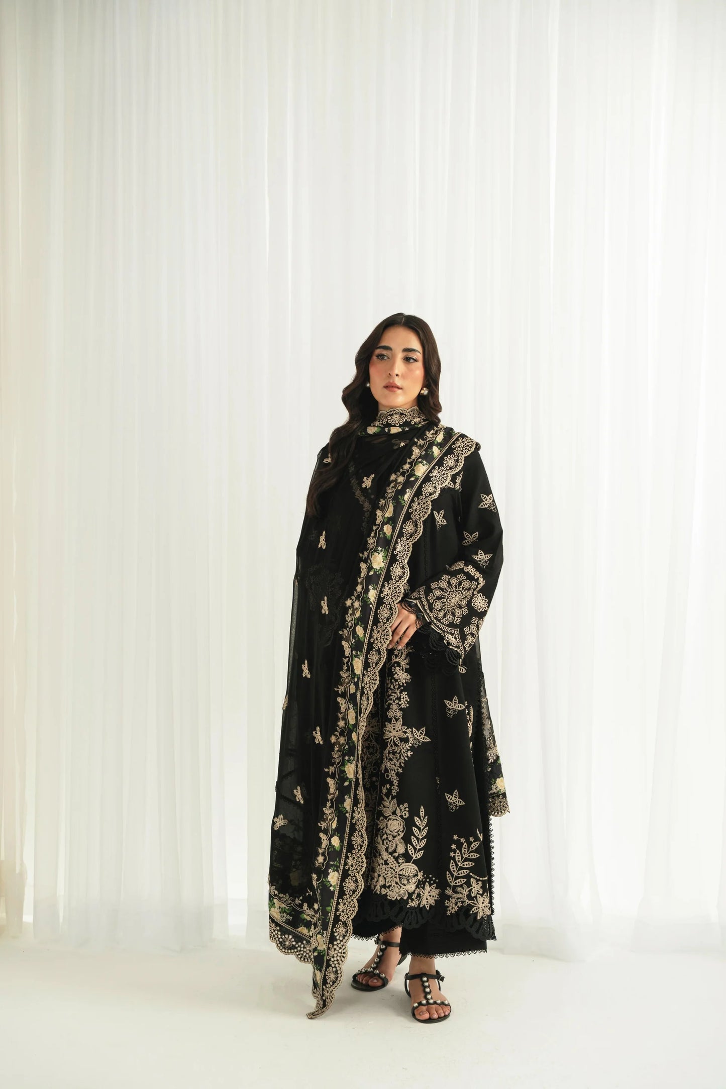 Zariah | Luxury Karandi '25 | Kaida