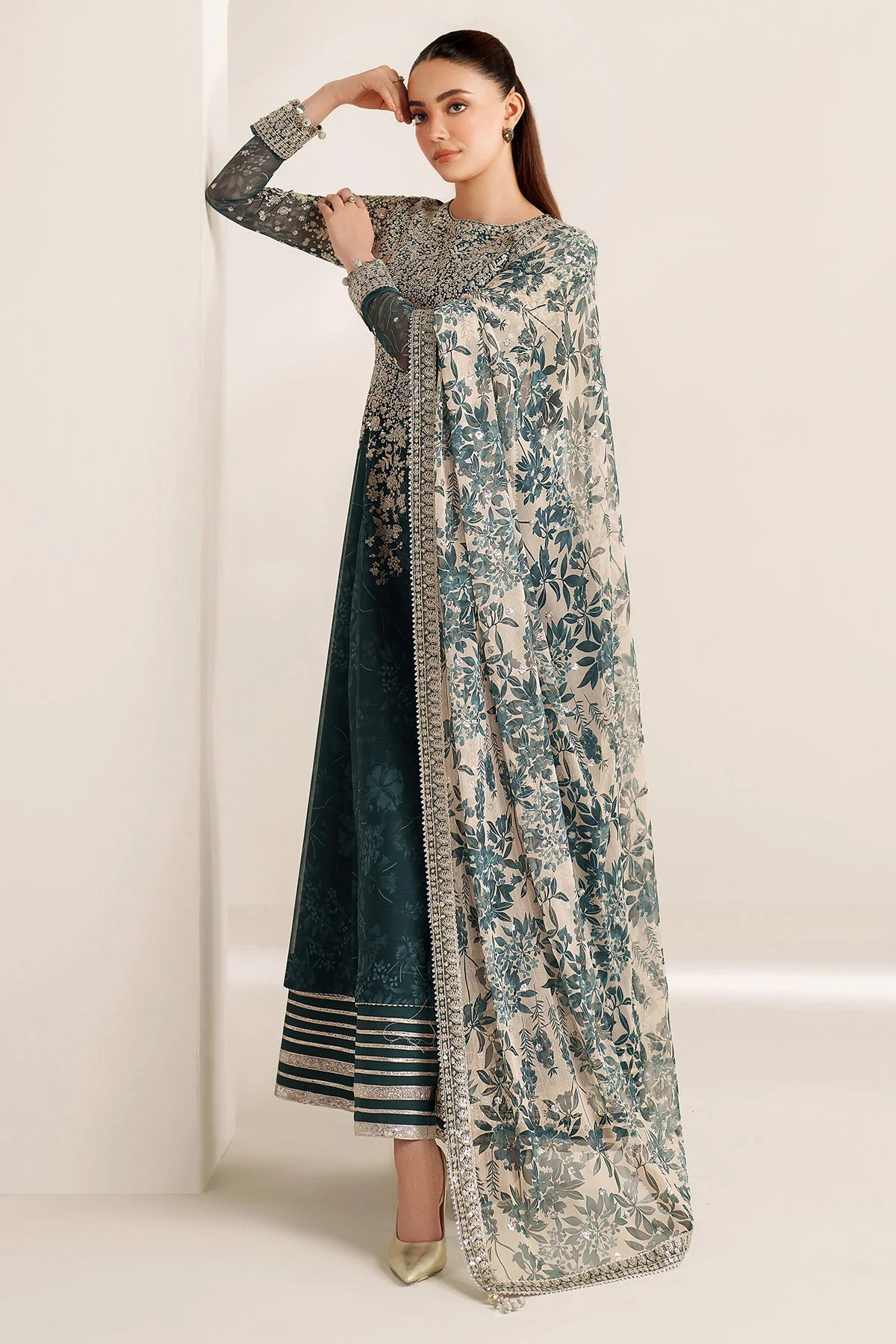 JZ-UC-D3108-1 | SEMI FORMALS | Jazmin