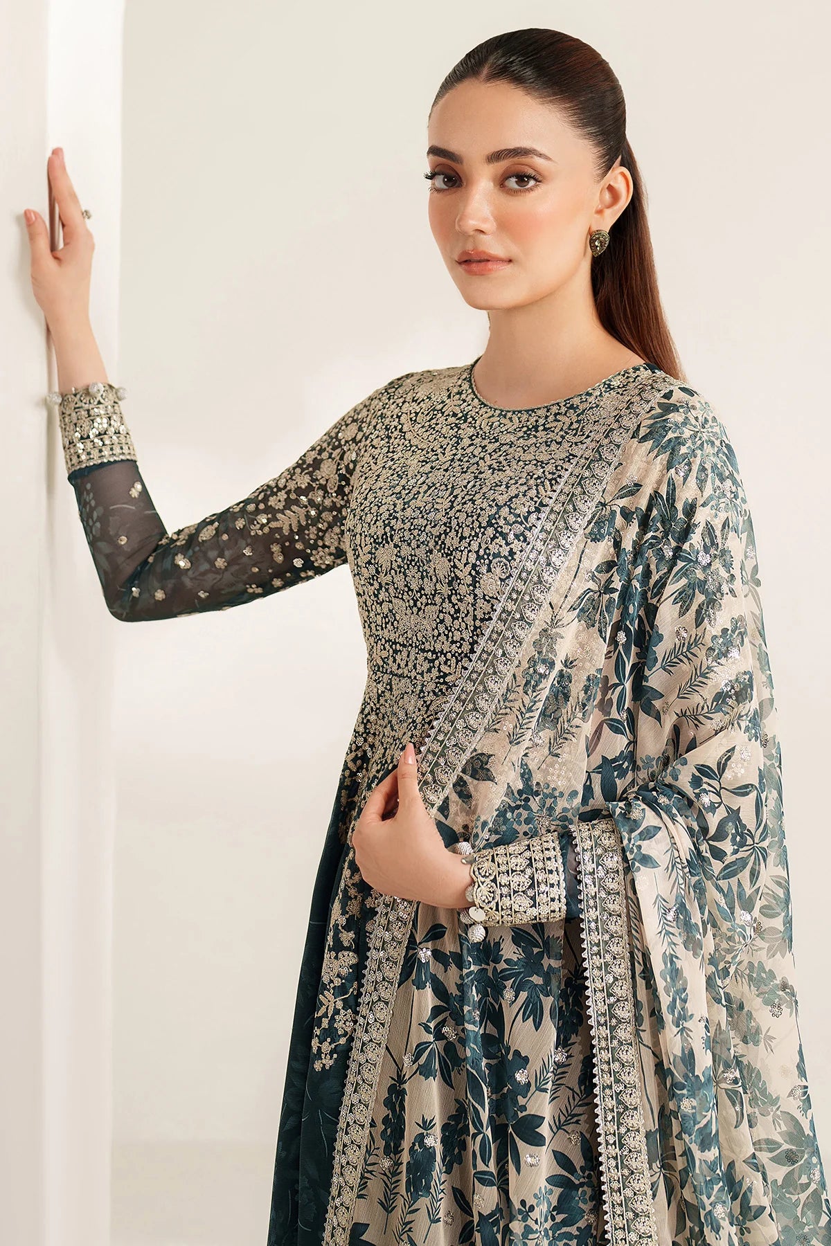 JZ-UC-D3108-1 | SEMI FORMALS | Jazmin