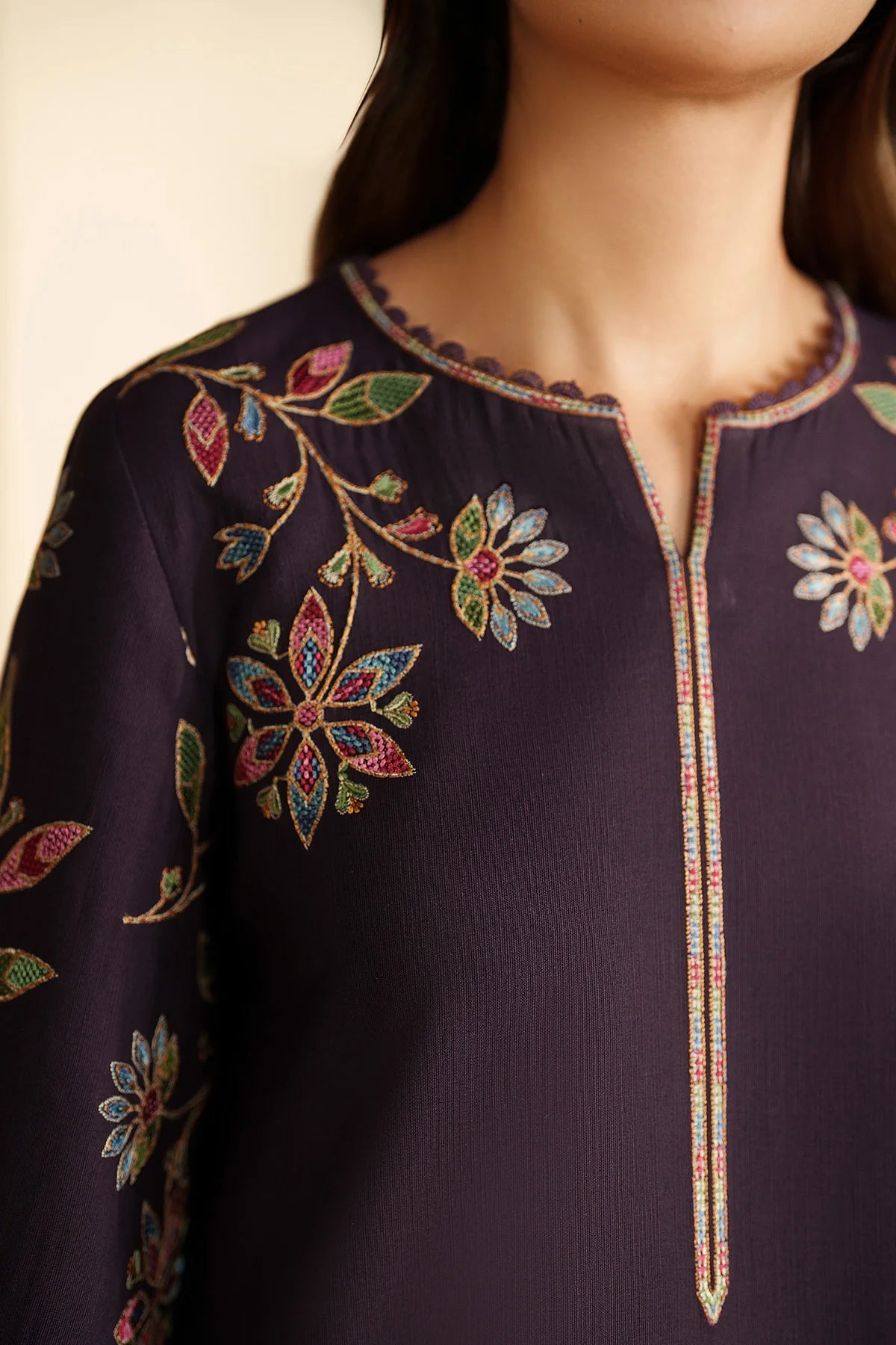 JZ-UW-D0166-0 | EMBROIDERED KHADDAR | Jazmin