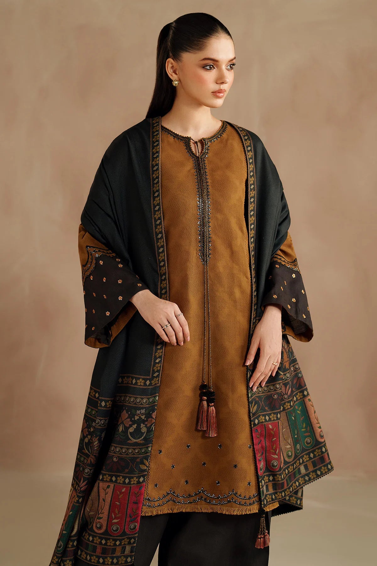JZ-UW-D0211-0 | EMBROIDERED JACQUARD KHADDA | Jazmin