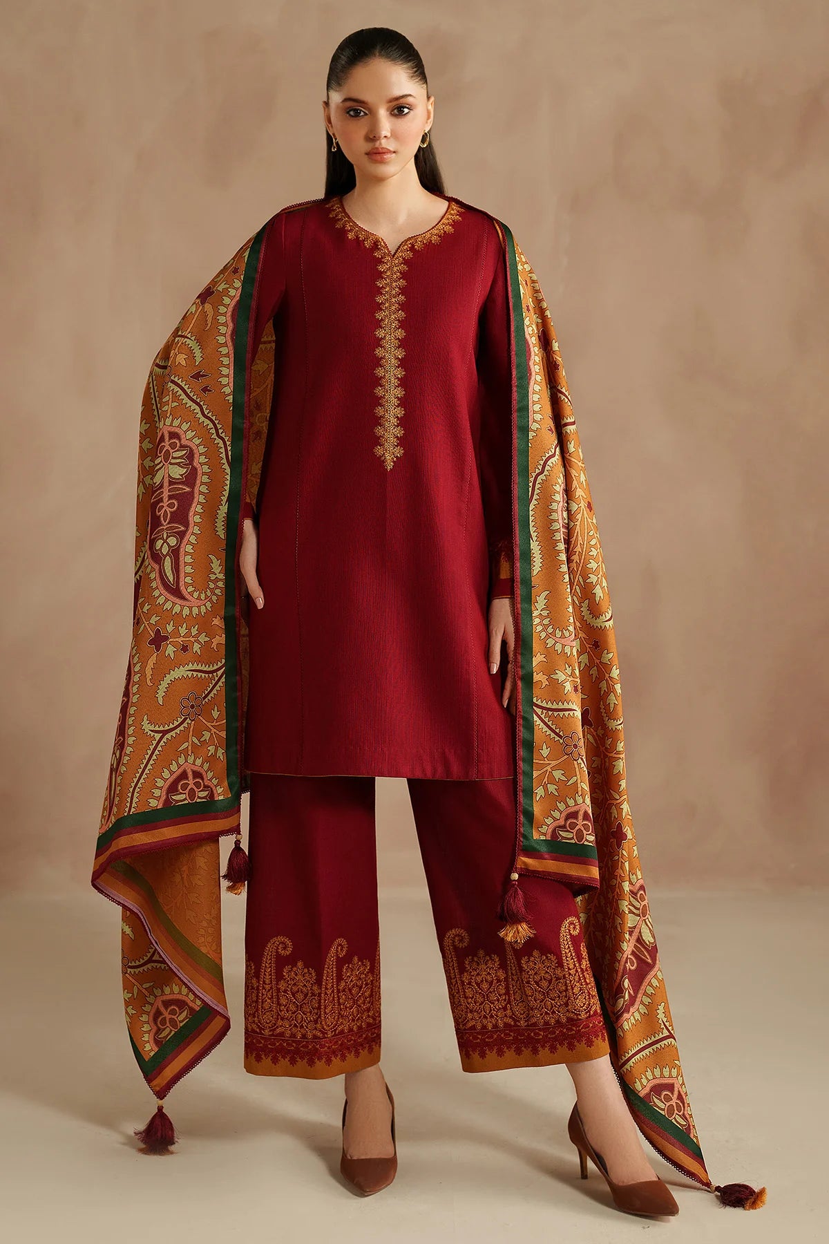 JZ-UW-D0187-0 | EMBROIDERED KHADDAR | Jazmin