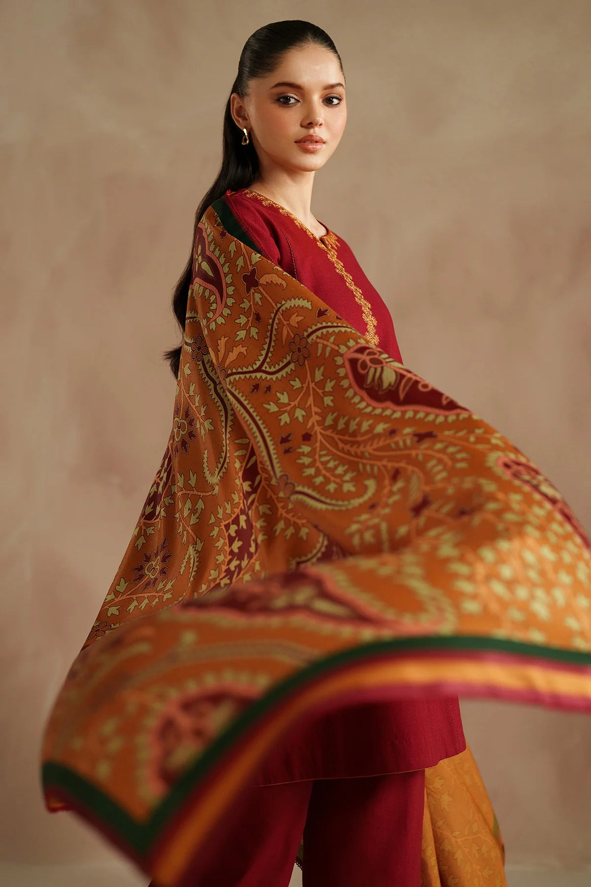 JZ-UW-D0187-0 | EMBROIDERED KHADDAR | Jazmin