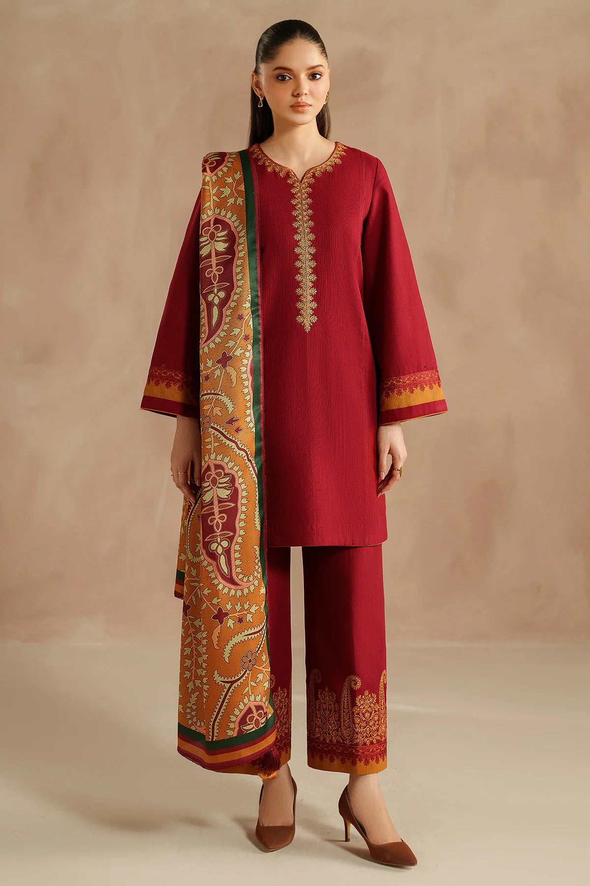 JZ-UW-D0187-0 | EMBROIDERED KHADDAR | Jazmin