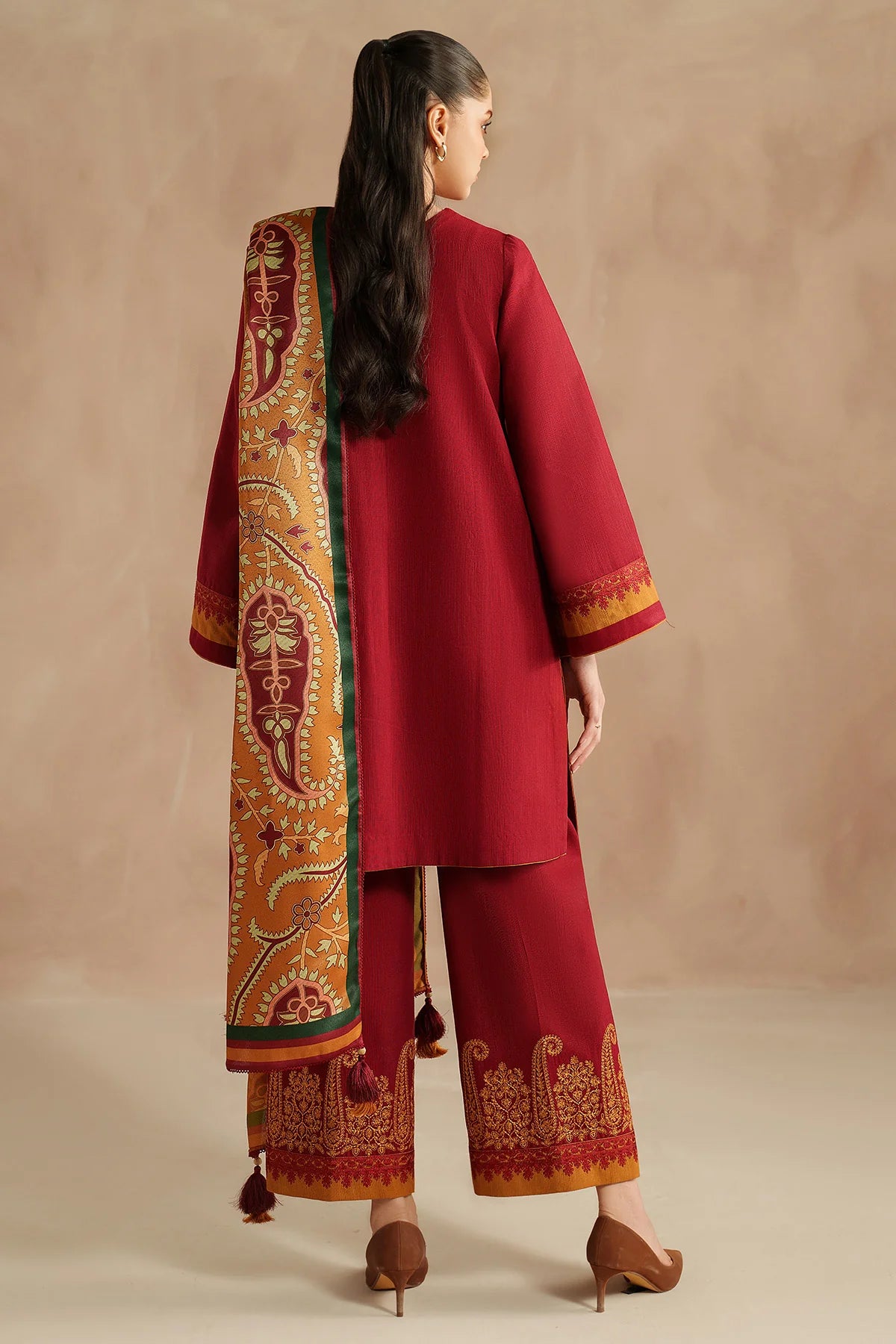 JZ-UW-D0187-0 | EMBROIDERED KHADDAR | Jazmin