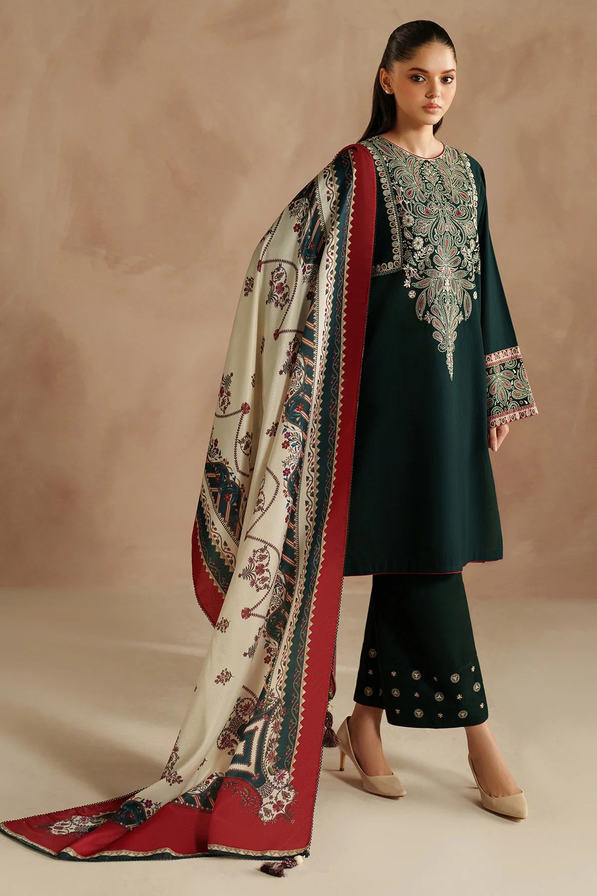 JZ-UW-D0143-0 | EMBROIDERED KHADDAR | Jazmin
