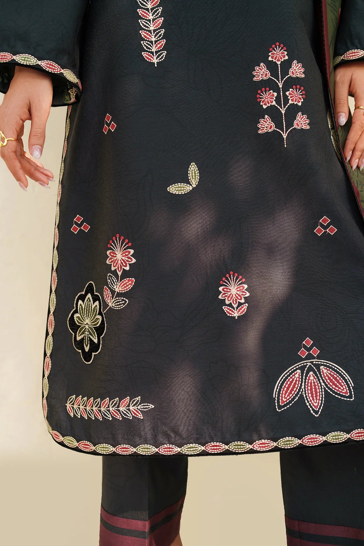 JZ-UW-D0167-0 | EMBROIDERED PREMIUM VISCOSE | Jazmin