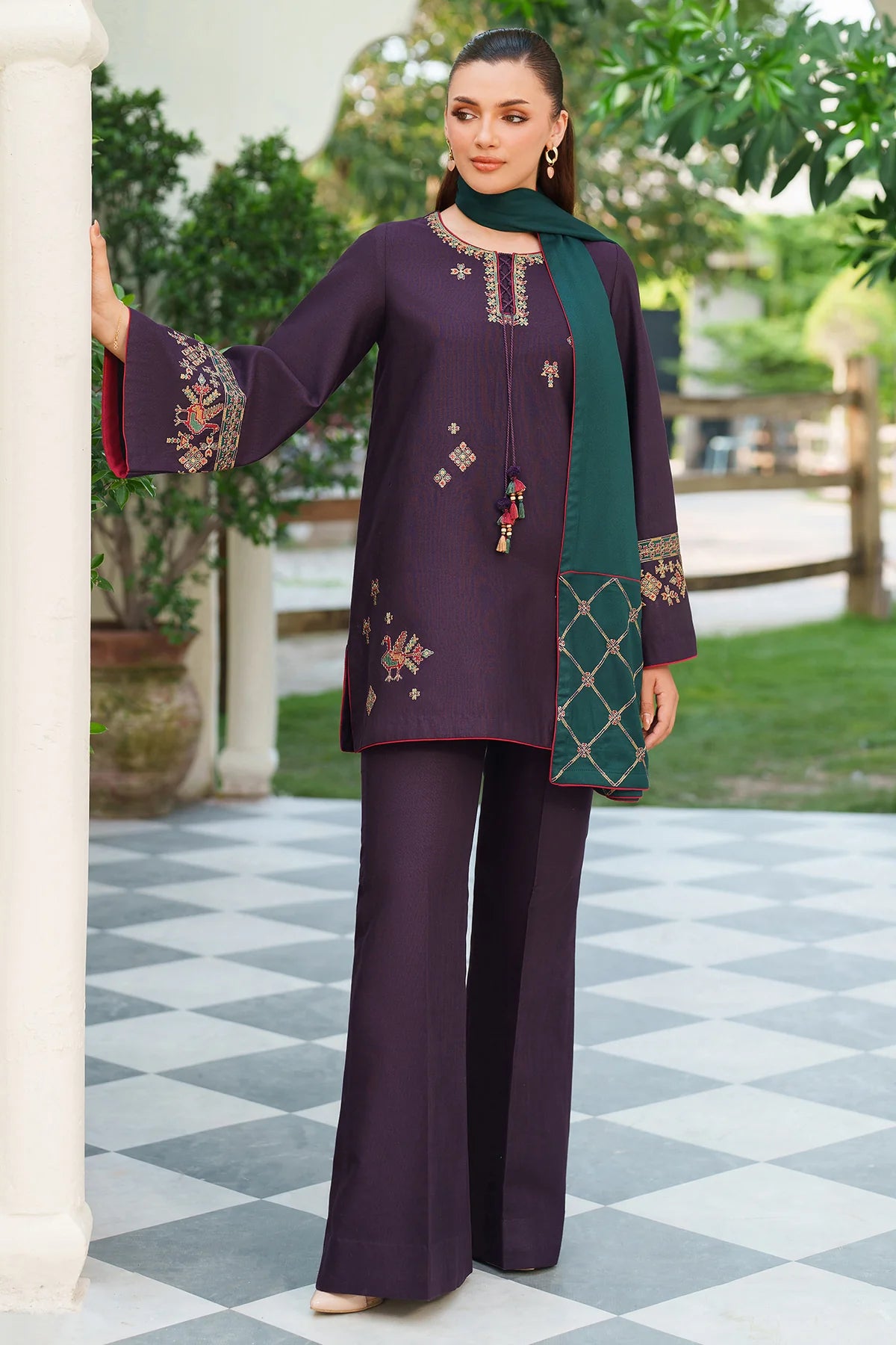 JZ-UW-D0191-0 | EMBROIDERED KHADDAR | Jazmin