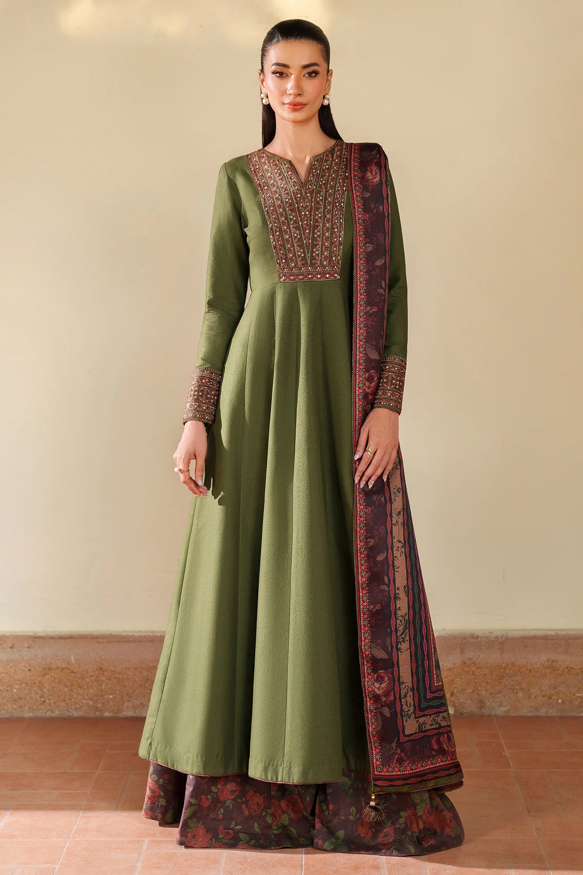 JZ-UW-D0197-0 | EMBROIDERED KHADDAR | Jazmin