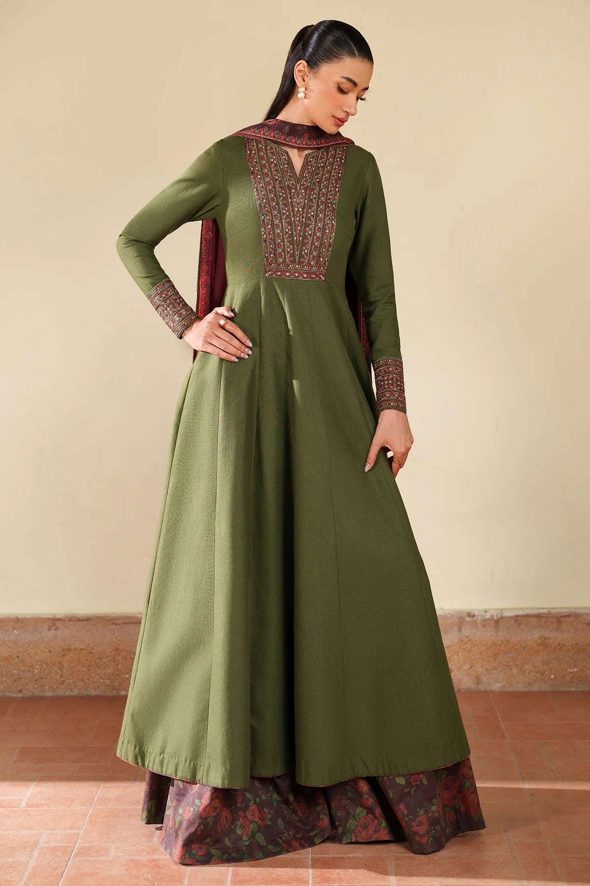 JZ-UW-D0197-0 | EMBROIDERED KHADDAR | Jazmin