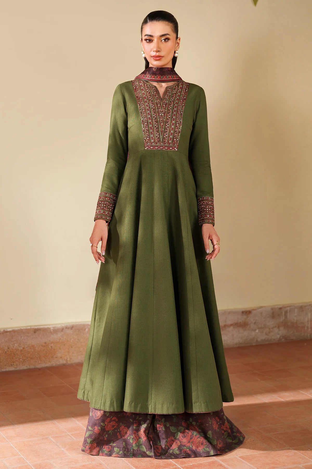 JZ-UW-D0197-0 | EMBROIDERED KHADDAR | Jazmin