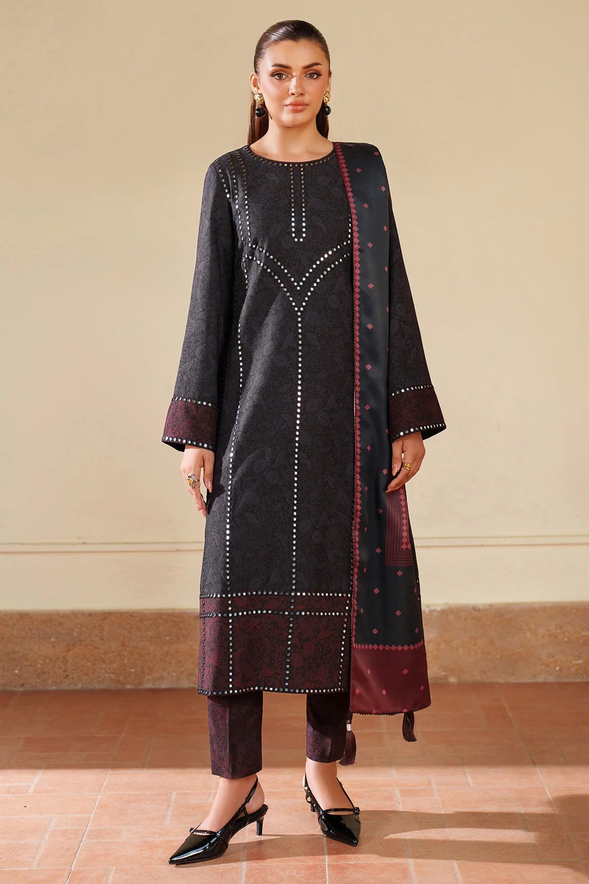 JZ-UW-D0176-0 | EMBROIDERED VISCOSE | Jazmin