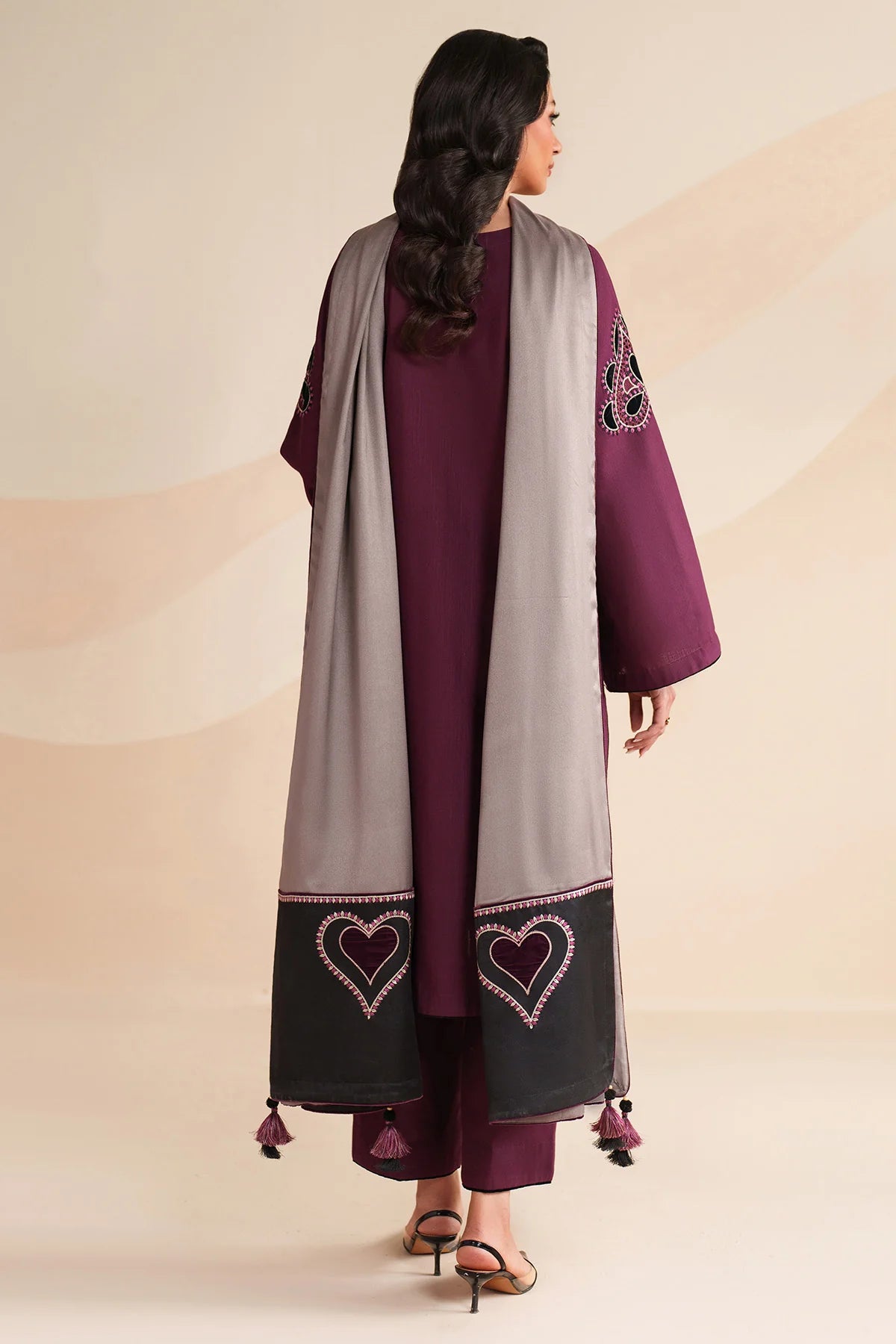 JZ-UW-D0218-0 | EMBROIDERED KHADDAR | Jazmin