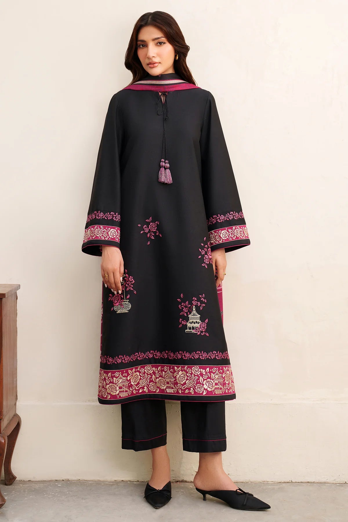 JZ-UW-D0154-0 | EMBROIDERED PREMIUM VISCOSE | Jazmin