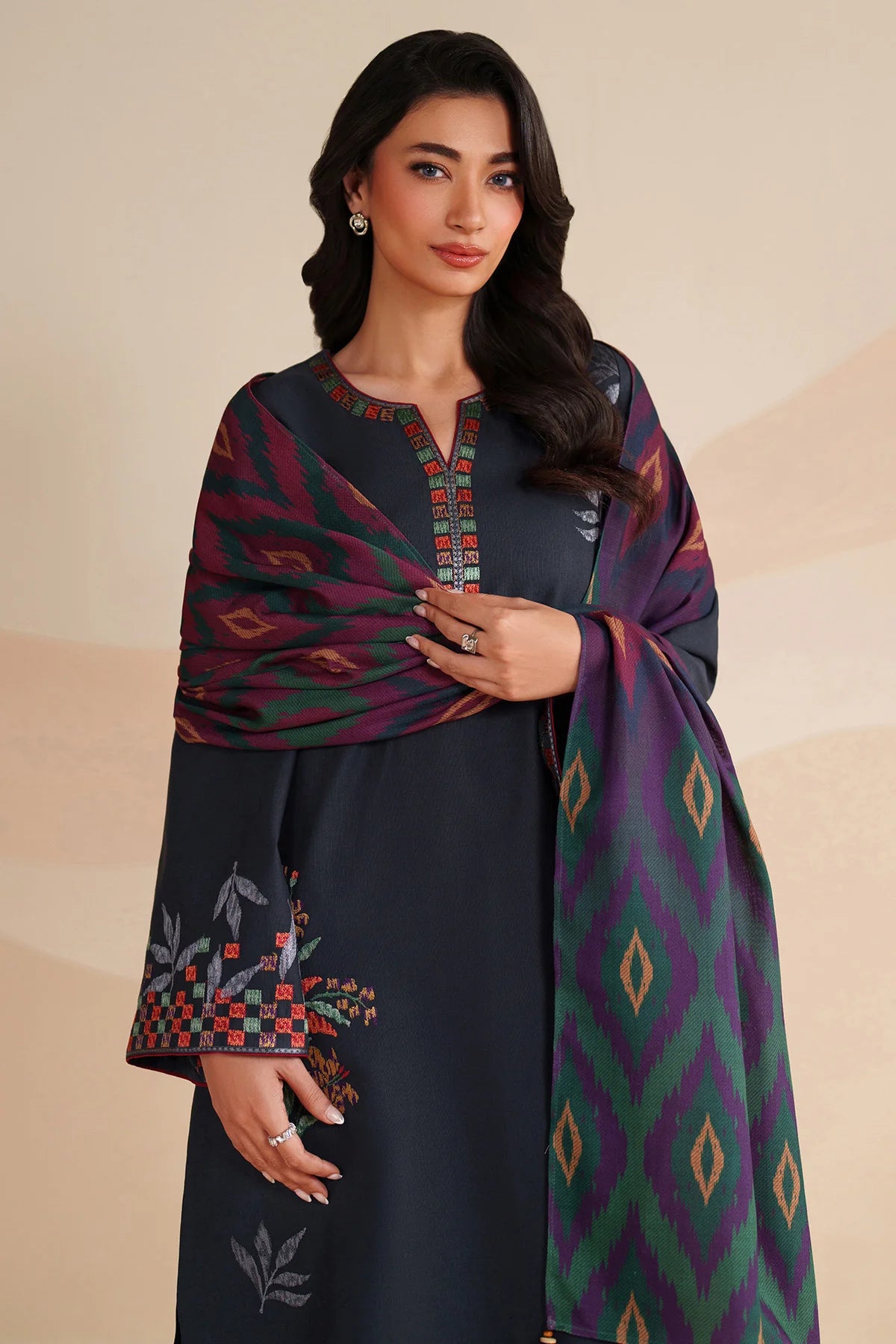 JZ-UW-D0226-0 | EMBROIDERED KHADDAR | Jazmin