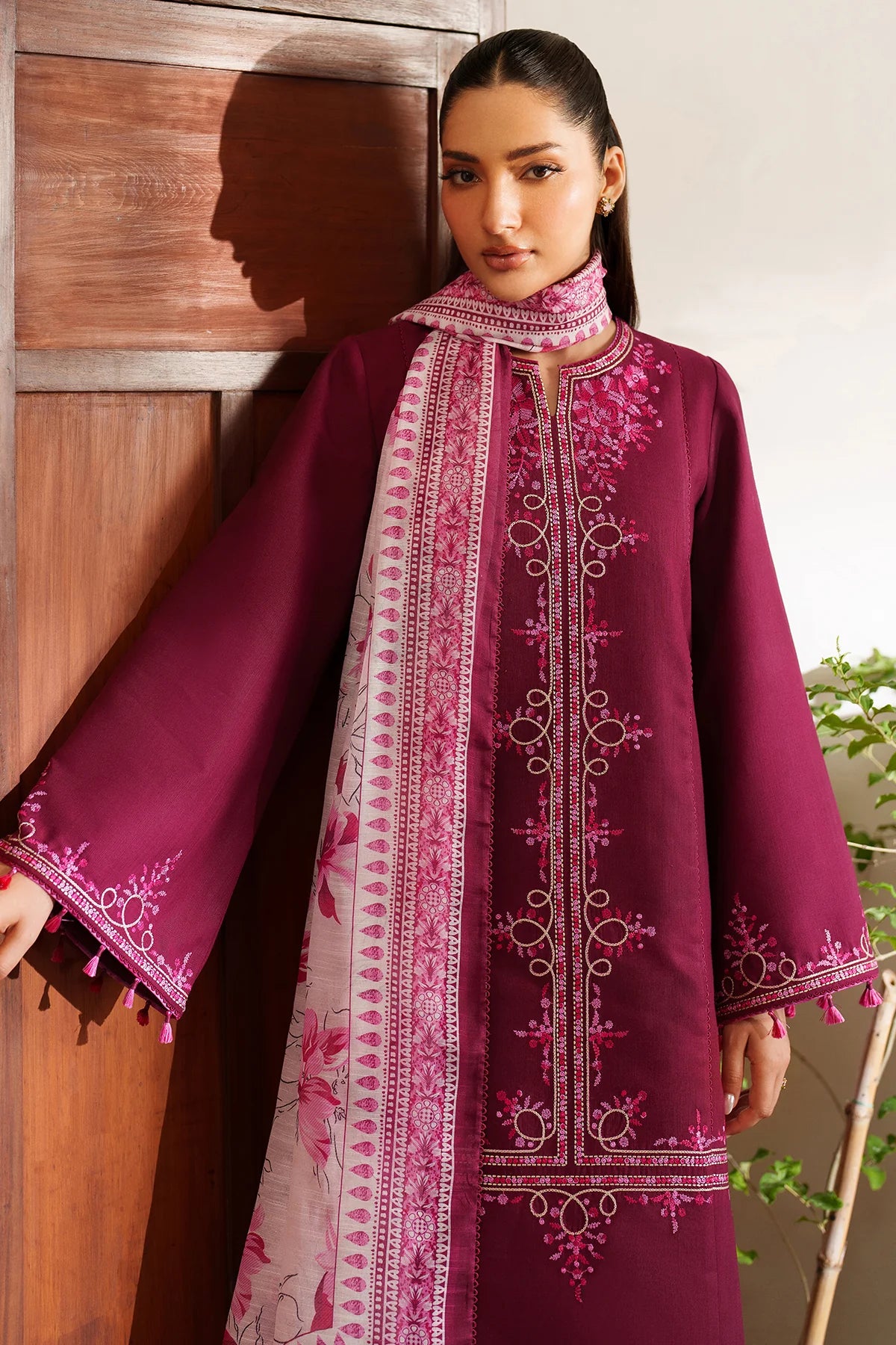 JZ-UW-D0155-0 | EMBROIDERED KHADDAR | Jazmin