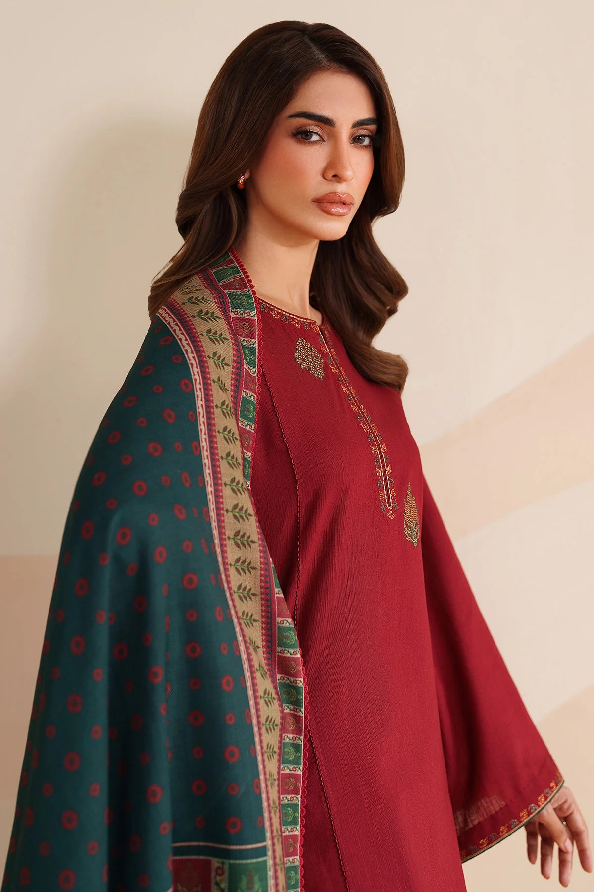 JZ-UW-D0240-0 | EMBROIDERED KHADDAR | Jazmin