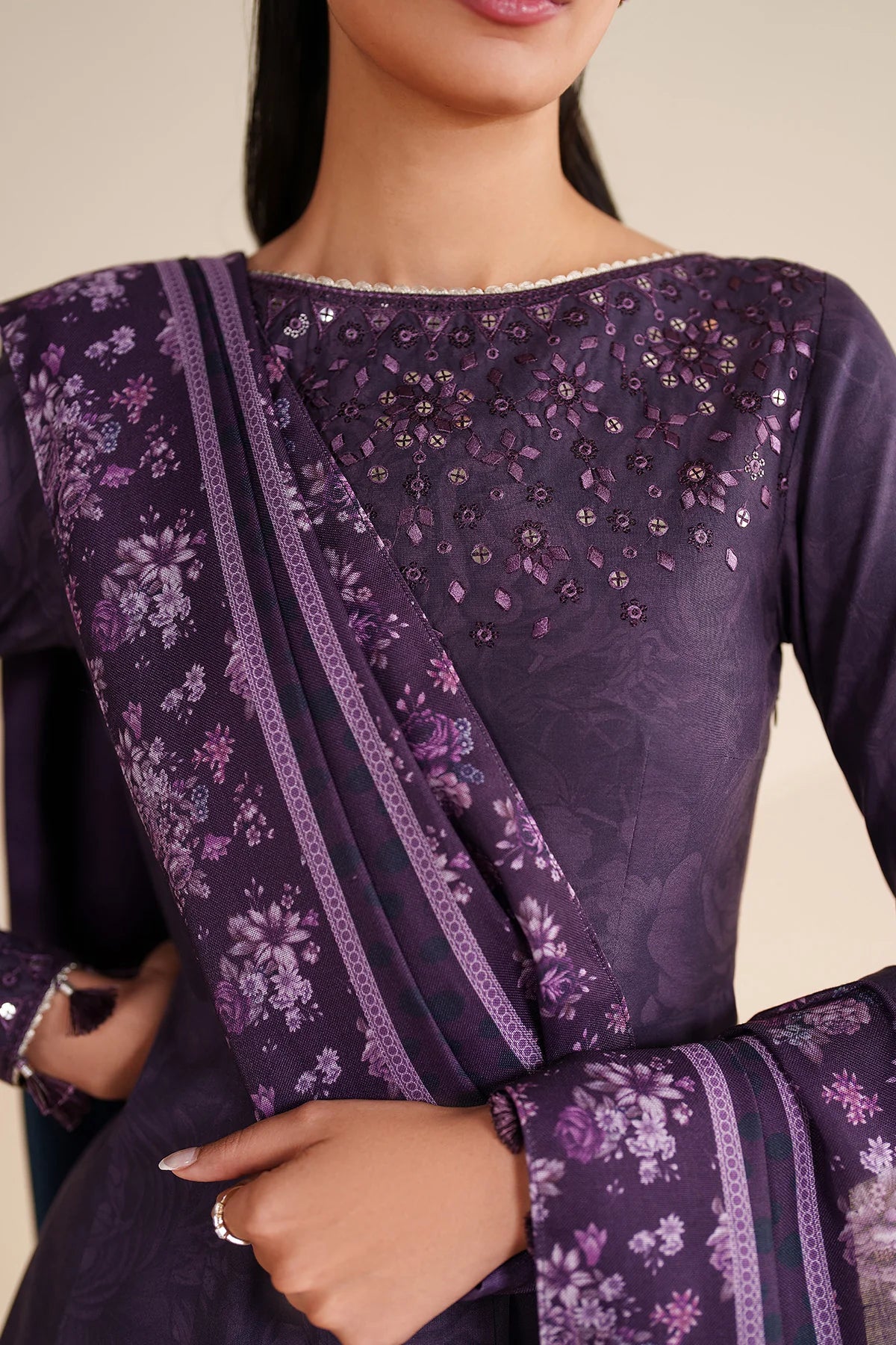 JZ-UW-D0244-0 | EMBROIDERED PREMIUM VISCOSE | Jazmin