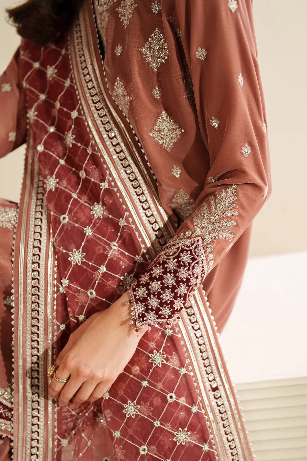JZ-VVF-D3-0 | EMBROIDERED VELVET FORMAL | Jazmin