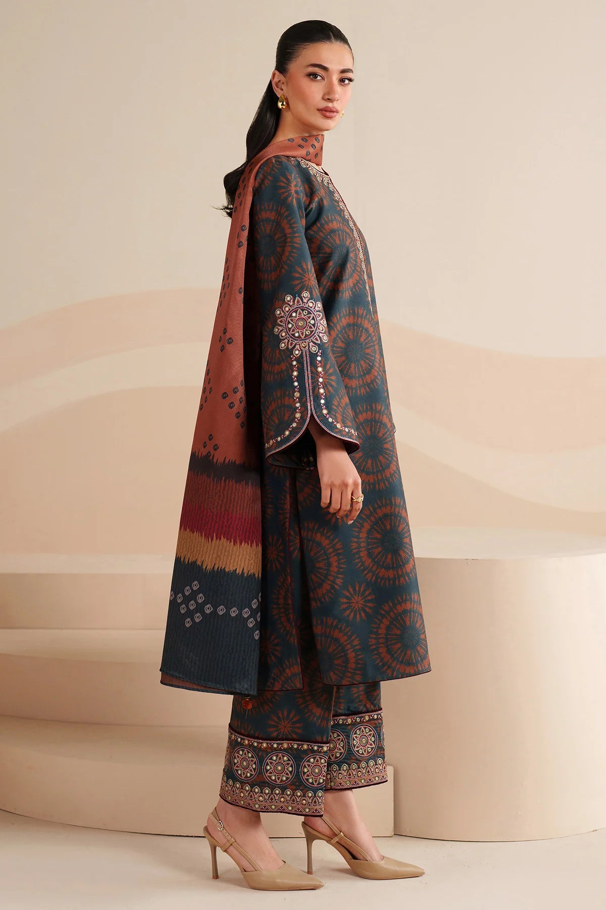 JZ-UW-D0238-0 | EMBROIDERED PREMIUM VISCOSE | Jazmin