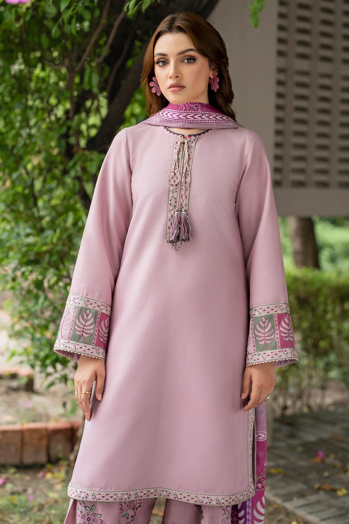 JZ-UW-D0055-0 | EMBROIDERED KHADDAR | Jazmin