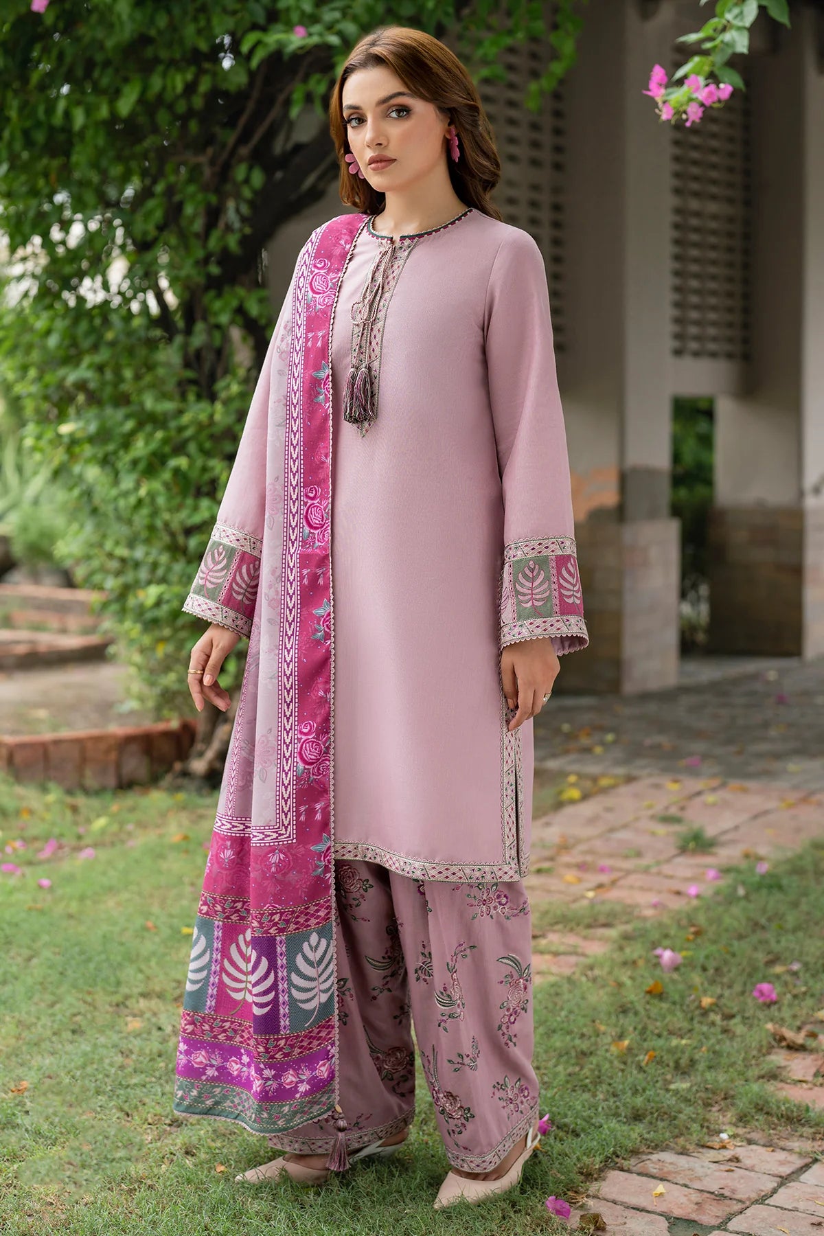 JZ-UW-D0055-0 | EMBROIDERED KHADDAR | Jazmin