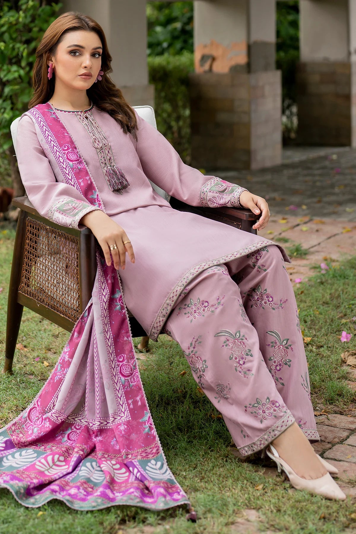 JZ-UW-D0055-0 | EMBROIDERED KHADDAR | Jazmin