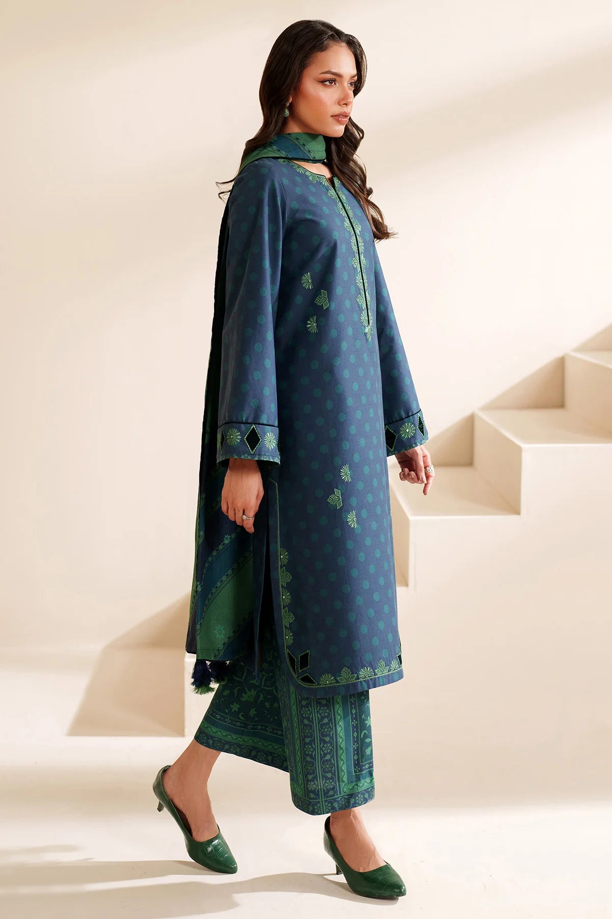 JZ-UW-D0222-0 | EMBROIDERED PREMIUM VISCOSE | Jazmin