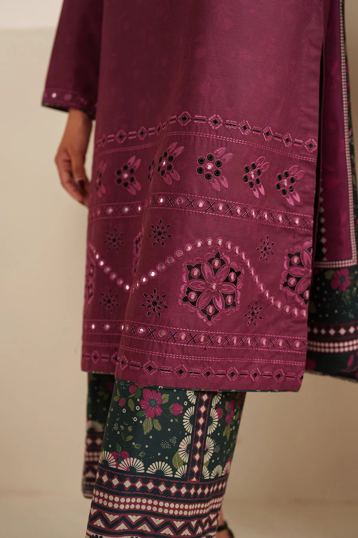 JZ-UW-D0225-0 | EMBROIDERED PREMIUM VISCOSE | Jazmin