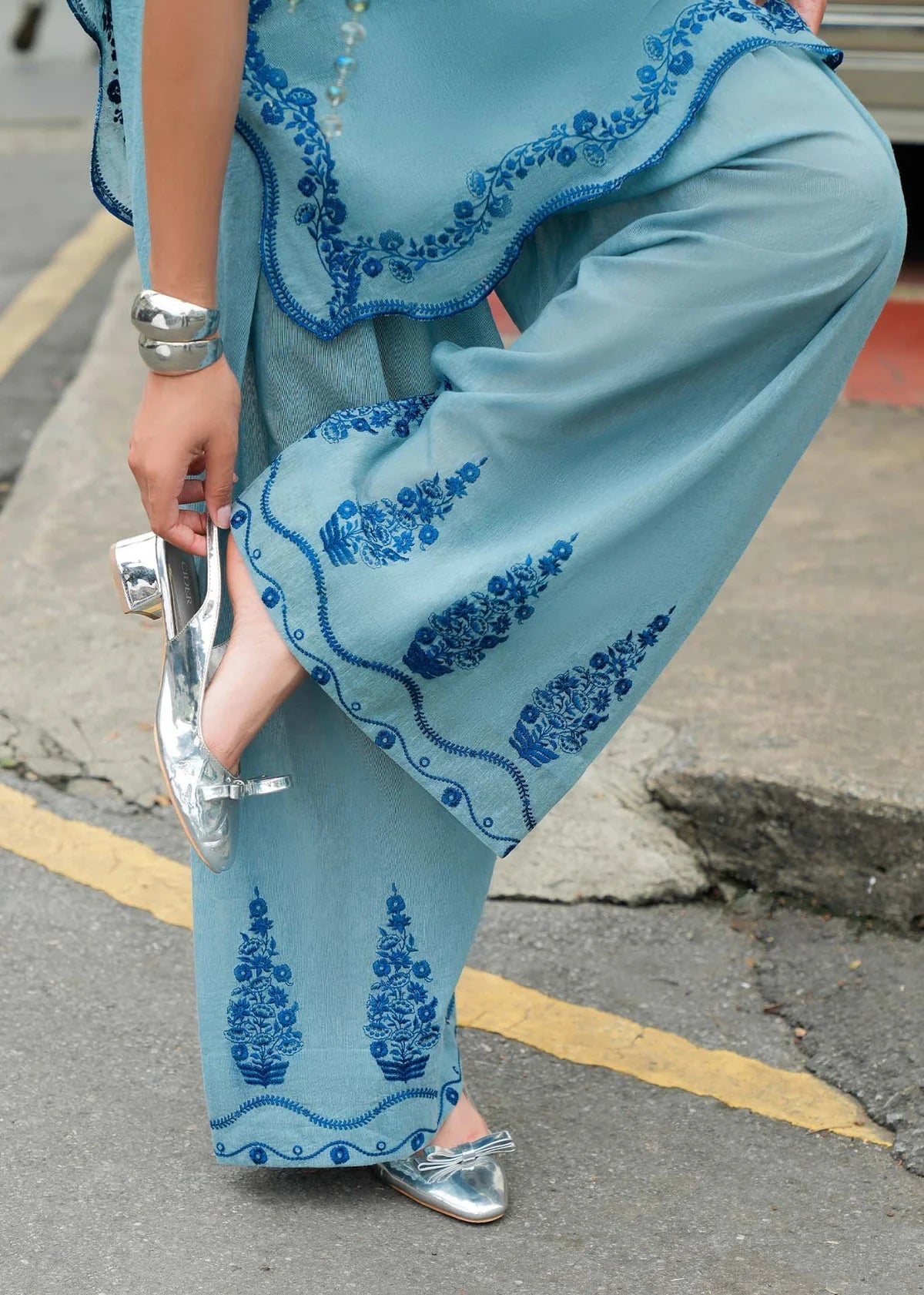 B02-09 | WINTER CLASSICS' 25 | LAJ BY LAJWANTI