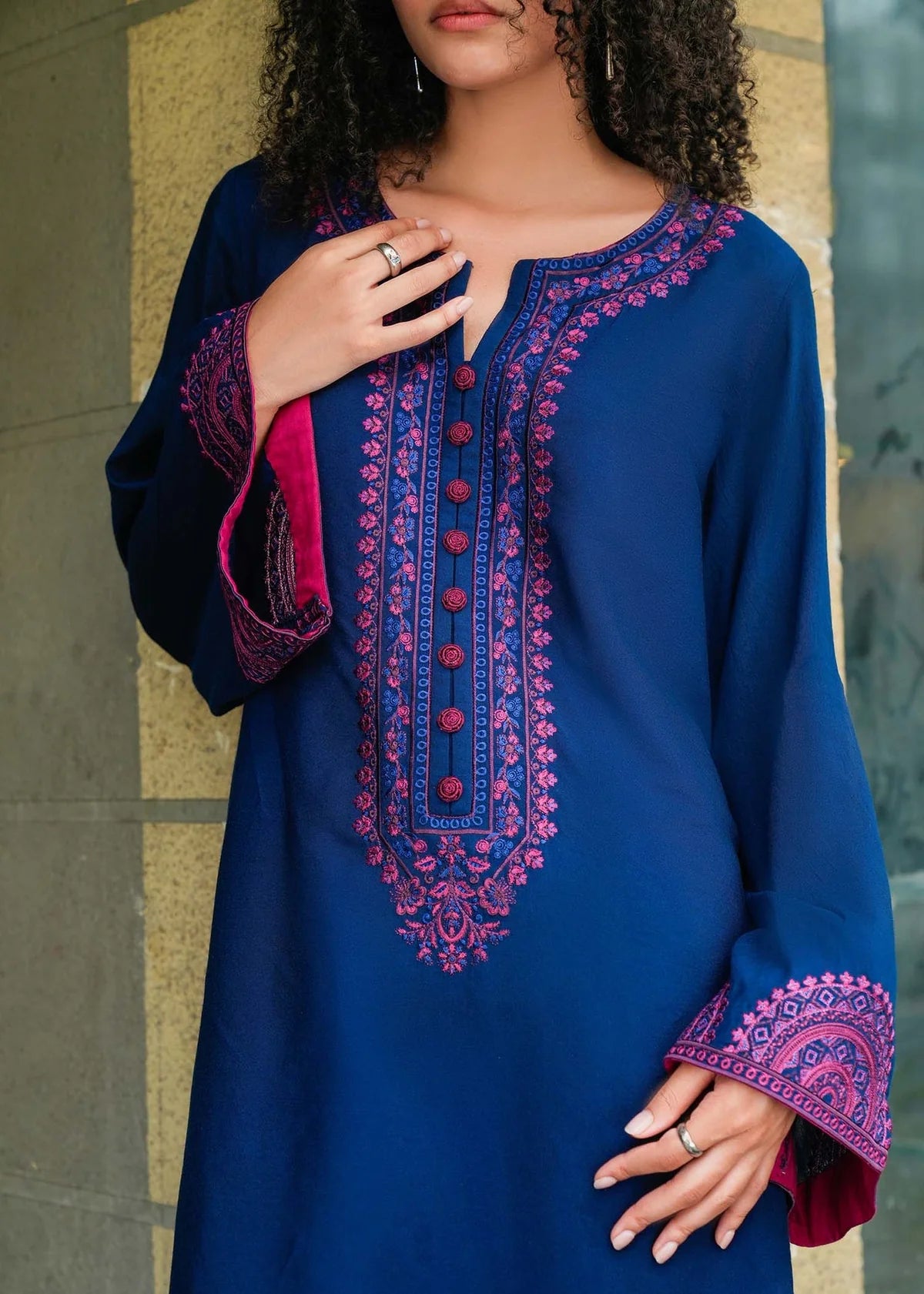 B02-10 | WINTER CLASSICS' 25 | LAJ BY LAJWANTI