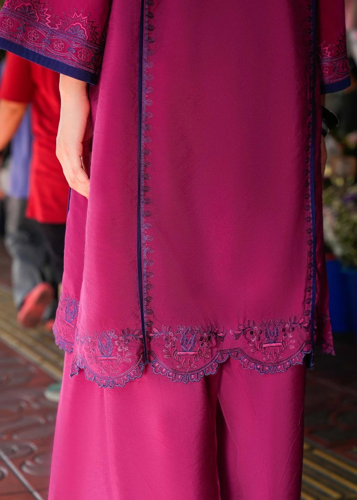 B02-02 | WINTER CLASSICS' 25 | LAJ BY LAJWANTI