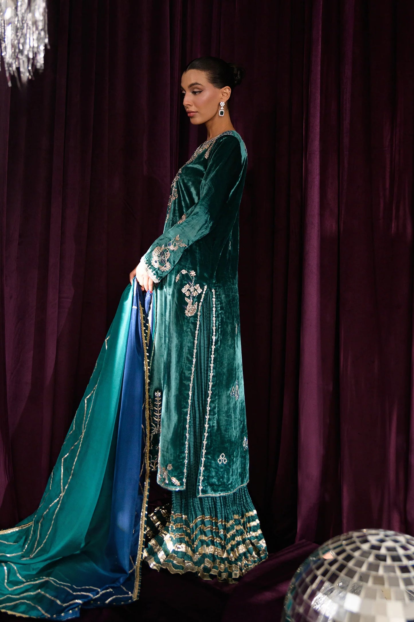 Skyline | Mara Velvet Luxe '25 | Flairs Studio