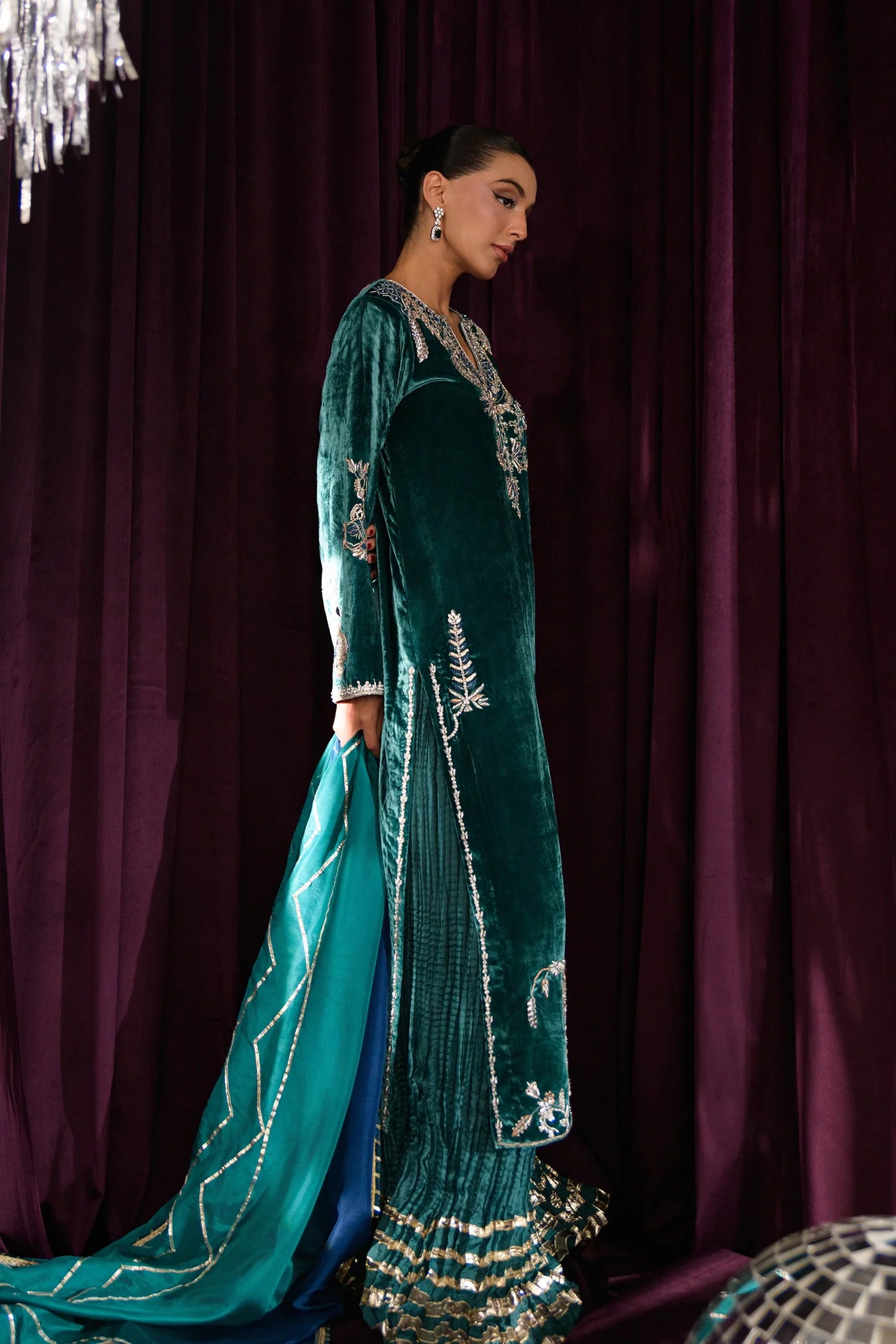 Skyline | Mara Velvet Luxe '25 | Flairs Studio