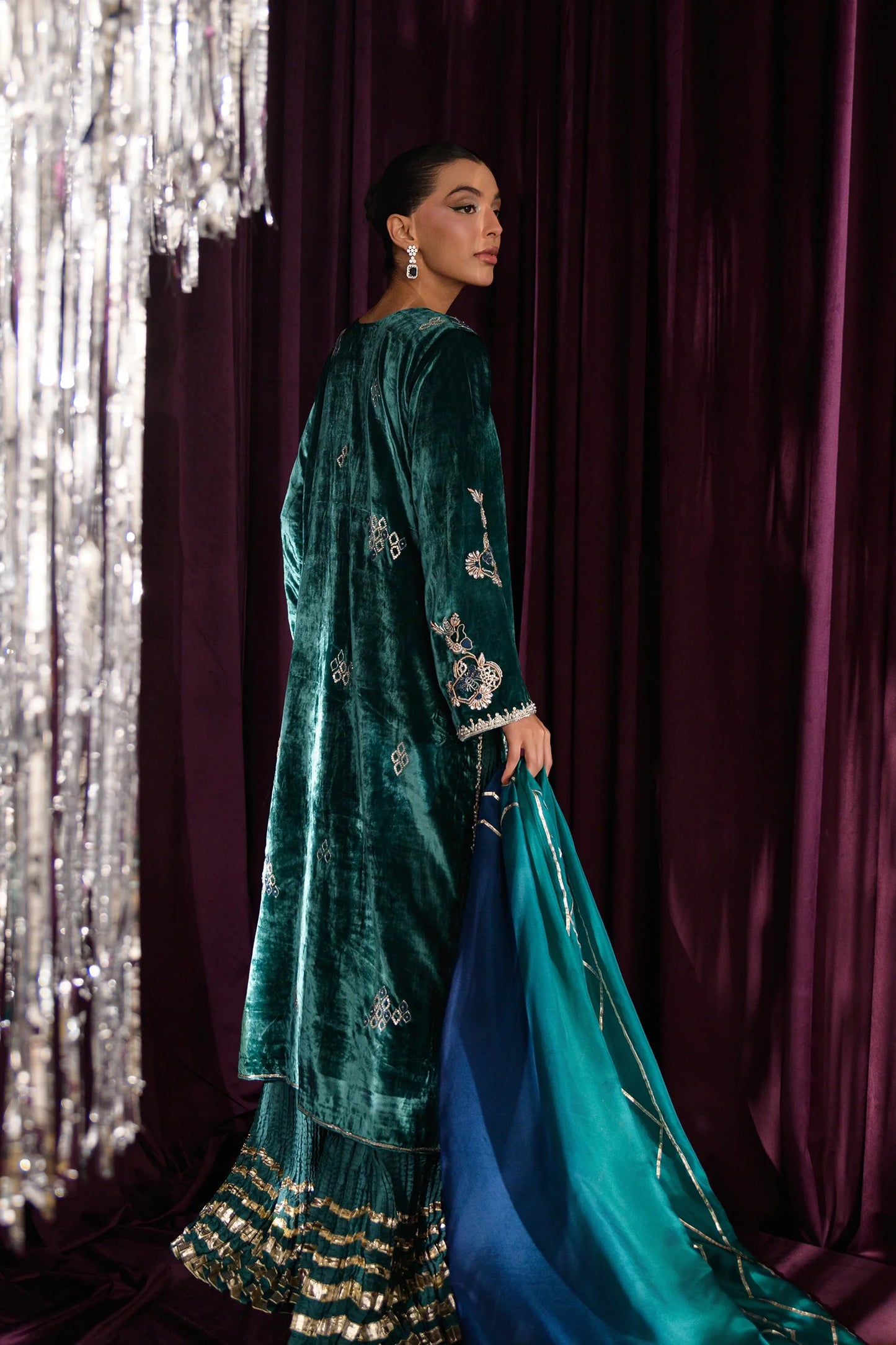 Skyline | Mara Velvet Luxe '25 | Flairs Studio