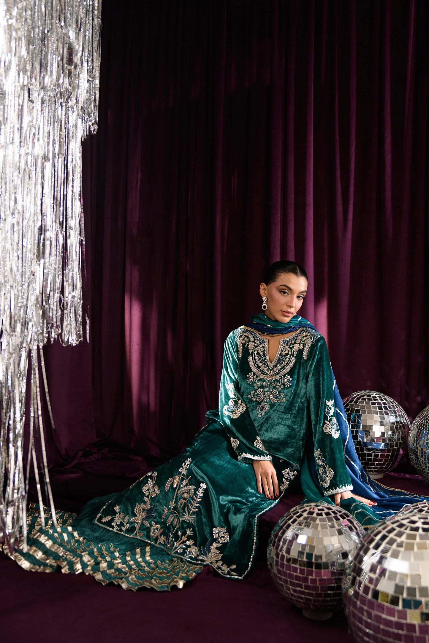 Skyline | Mara Velvet Luxe '25 | Flairs Studio