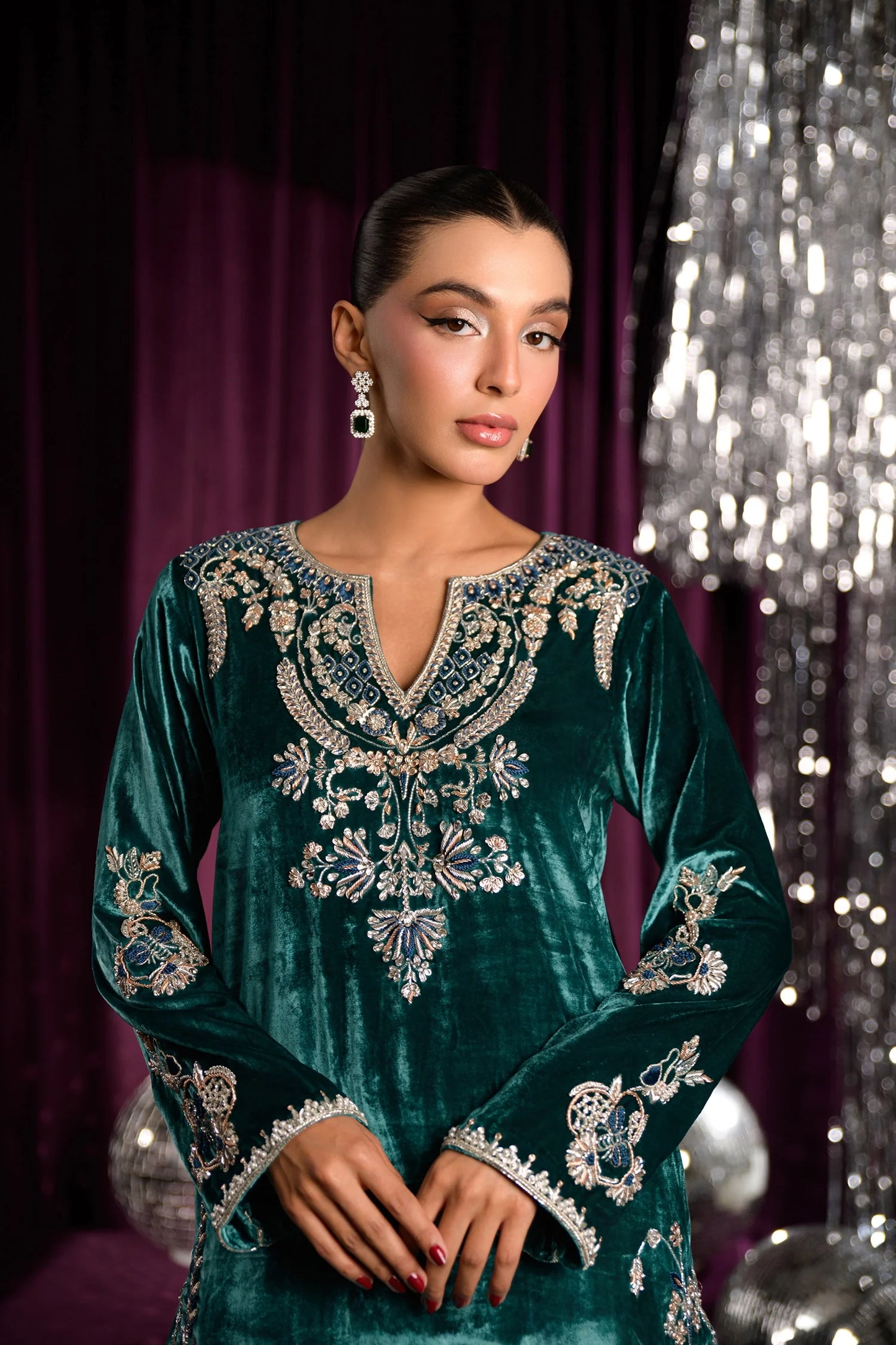 Skyline | Mara Velvet Luxe '25 | Flairs Studio