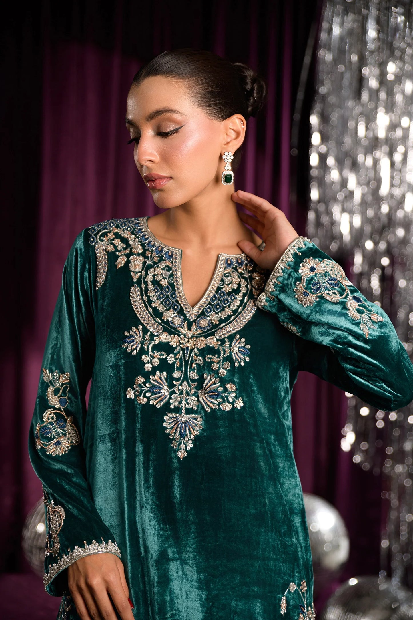 Skyline | Mara Velvet Luxe '25 | Flairs Studio