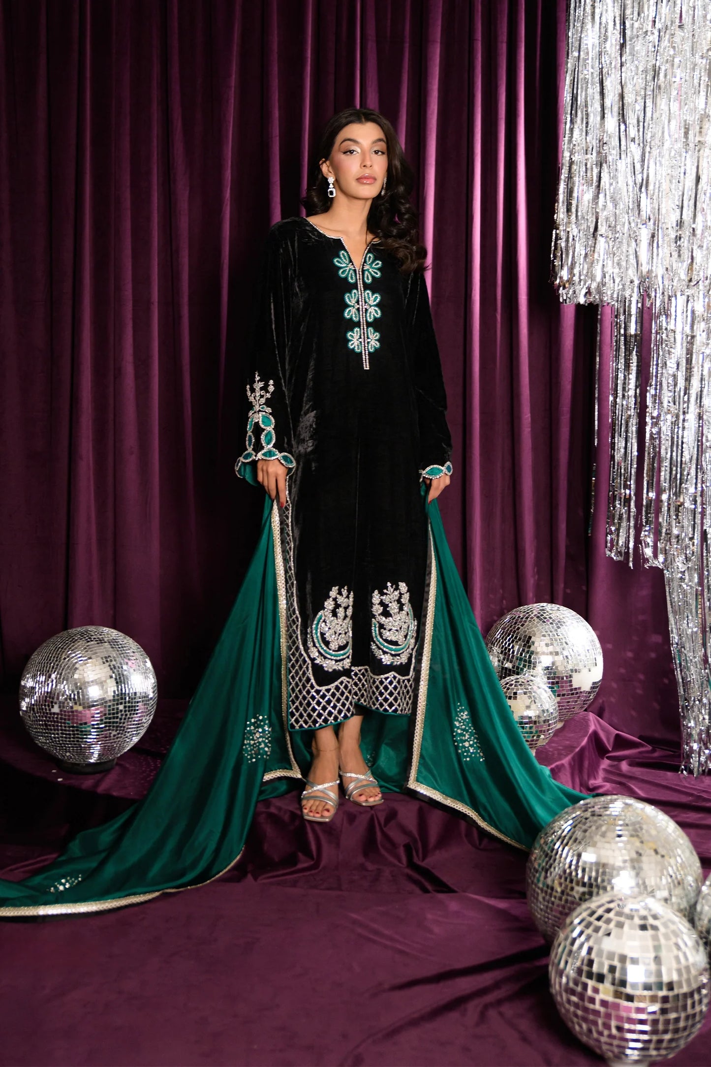 Black Pearl | Mara Velvet Luxe '25 | Flairs Studio