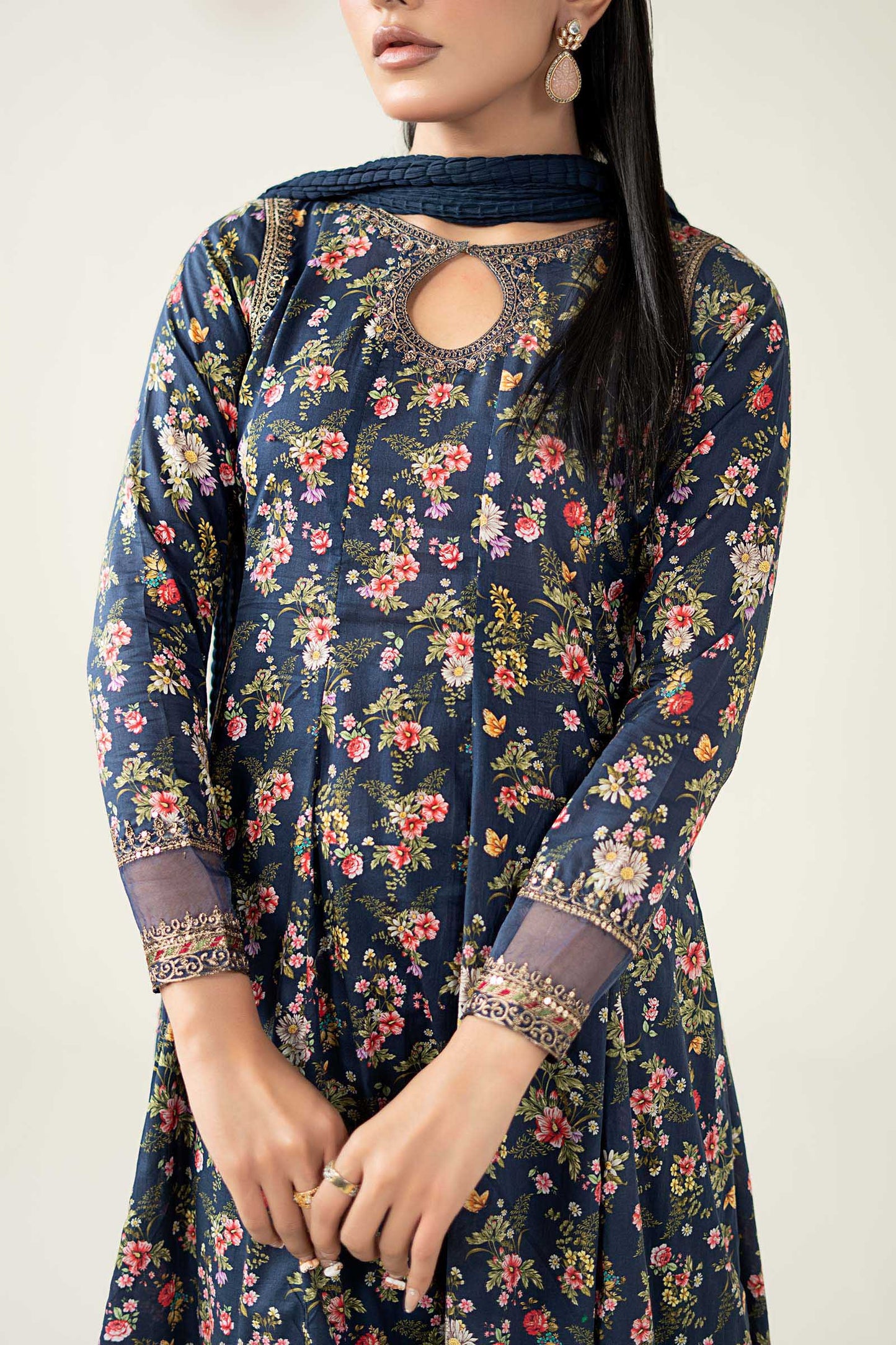 DW-EA24-81R1-Blue | Luxury Pret | MARIA.B