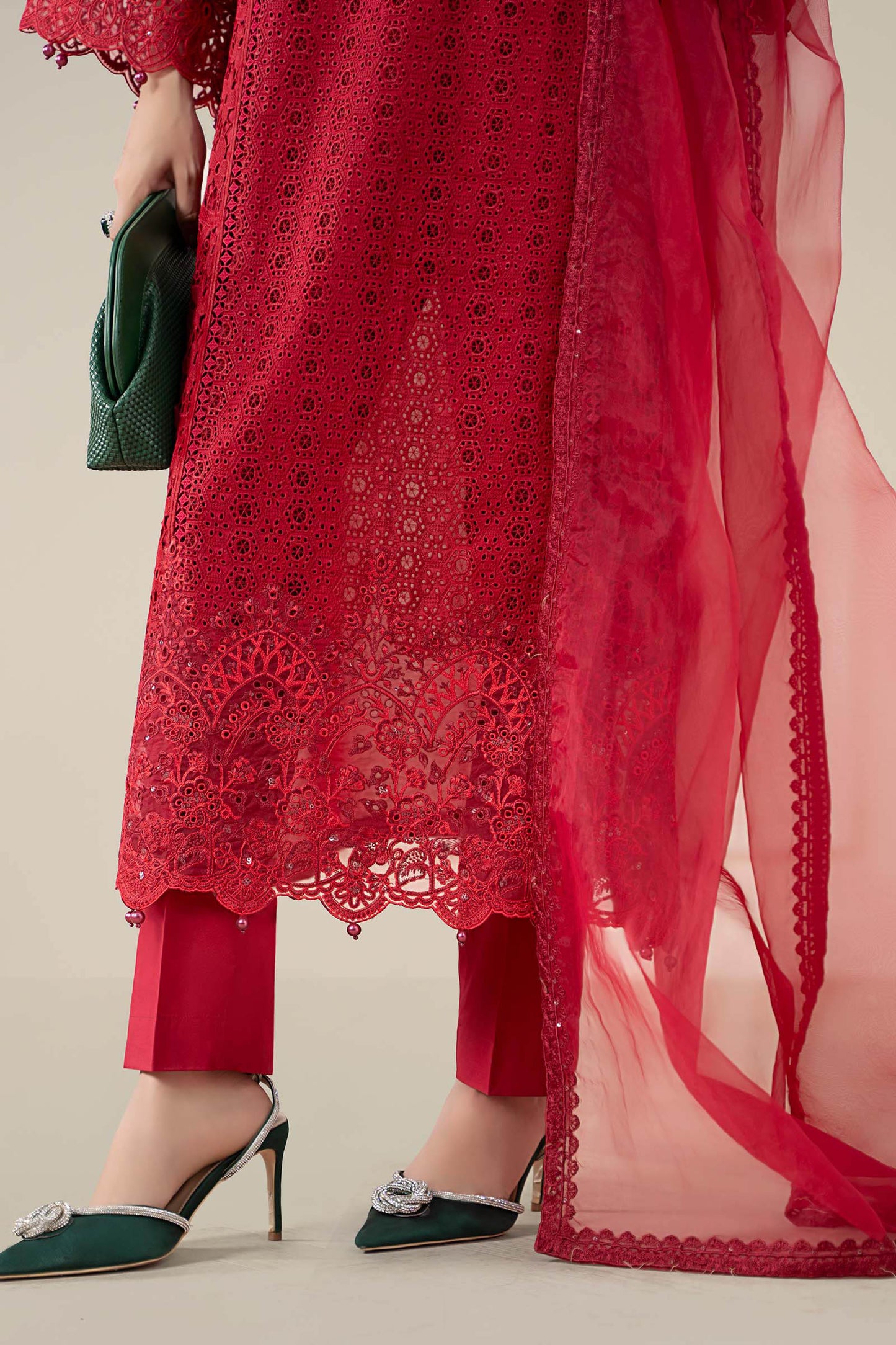 DW-EF25-08-Red | Luxury Pret | MARIA.B