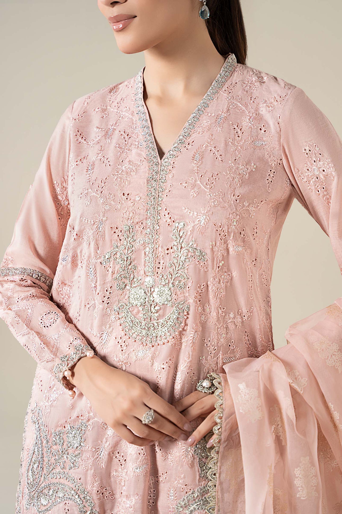 DW-EA25-13-Peach | Luxury Pret | MARIA.B