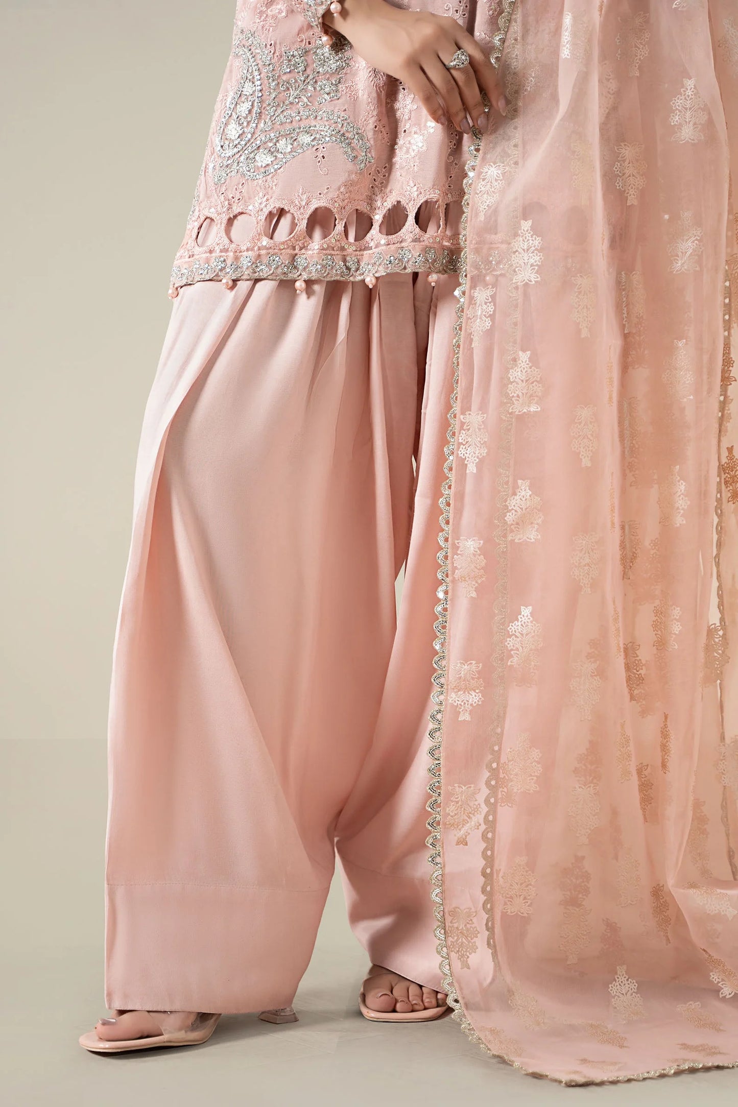 DW-EA25-13-Peach | Luxury Pret | MARIA.B