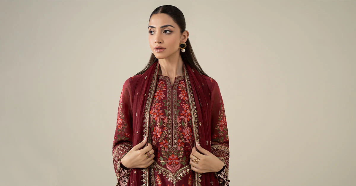 DW-EA25-59-Red | Luxury Pret | MARIA.B