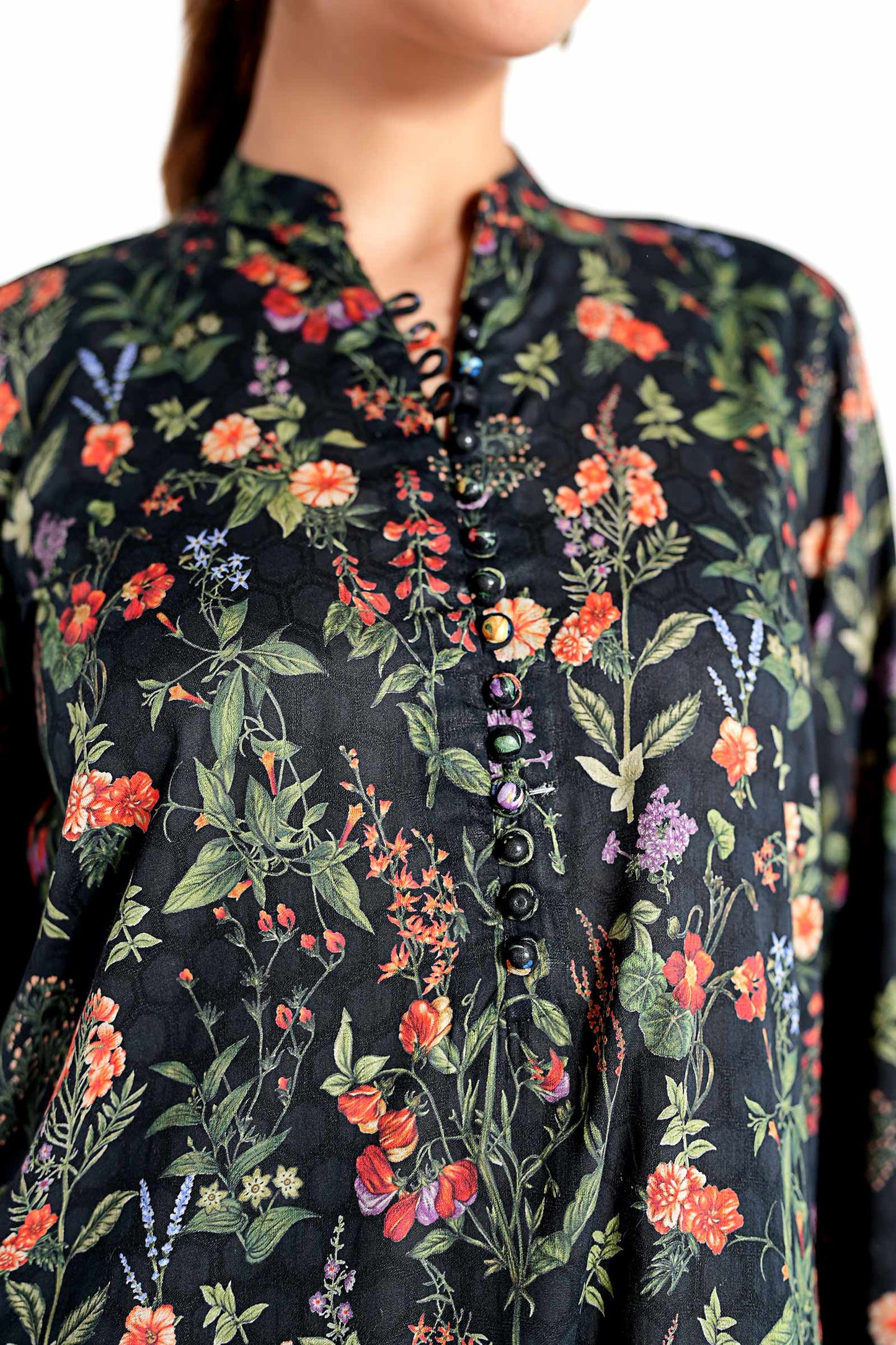 DW-EF23-71R1-Black | Luxury Pret | MARIA.B