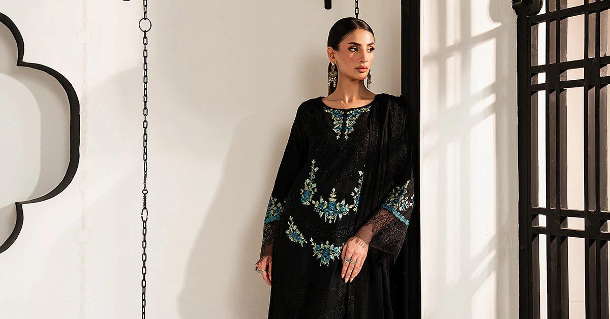 DW-MN25-08R1 | 3 Piece Embroidered Lawn Suit | MARIA.B