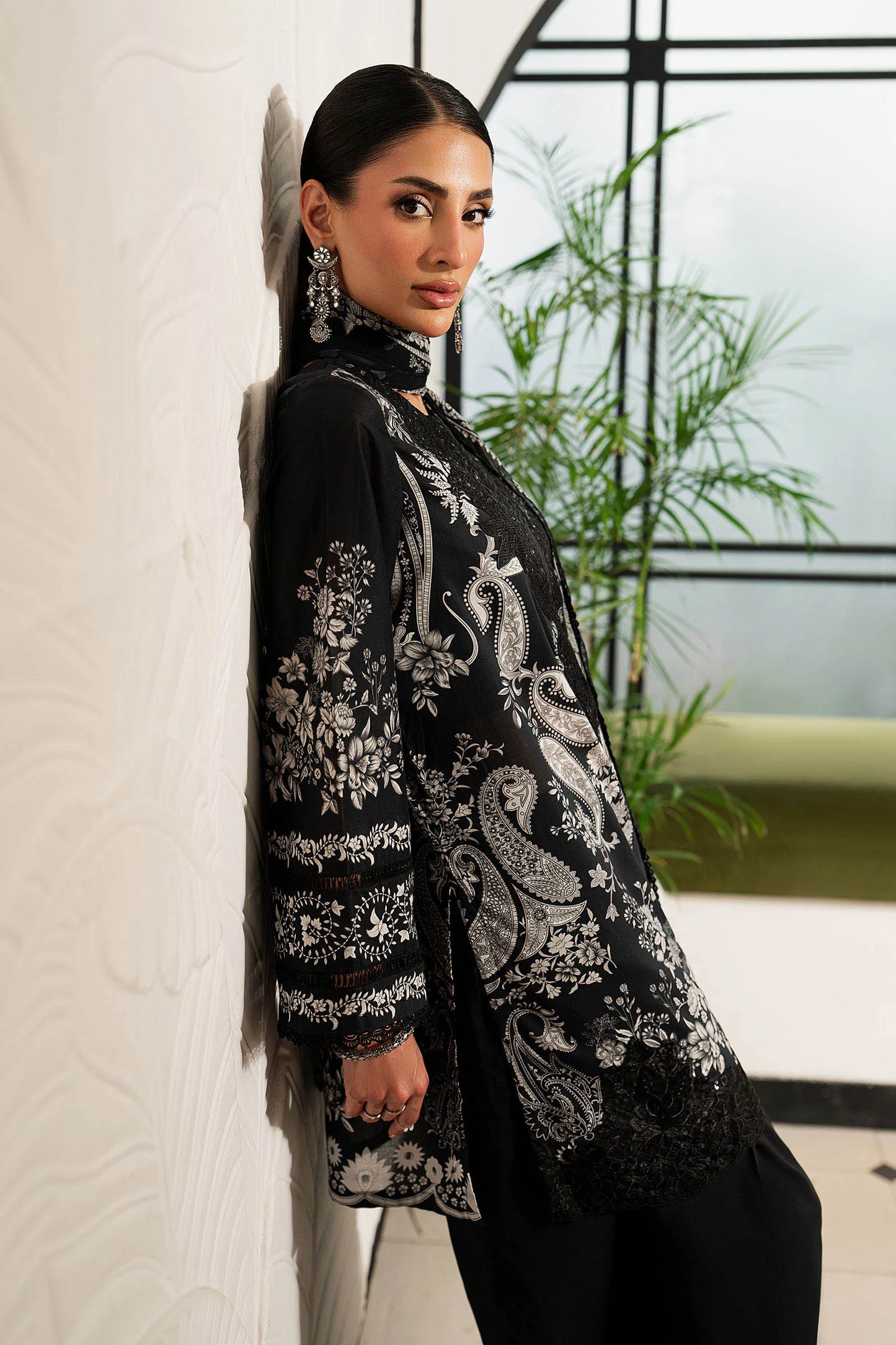 DW-MN26-02 | 3 Piece Embroidered Lawn Suit | MARIA.B